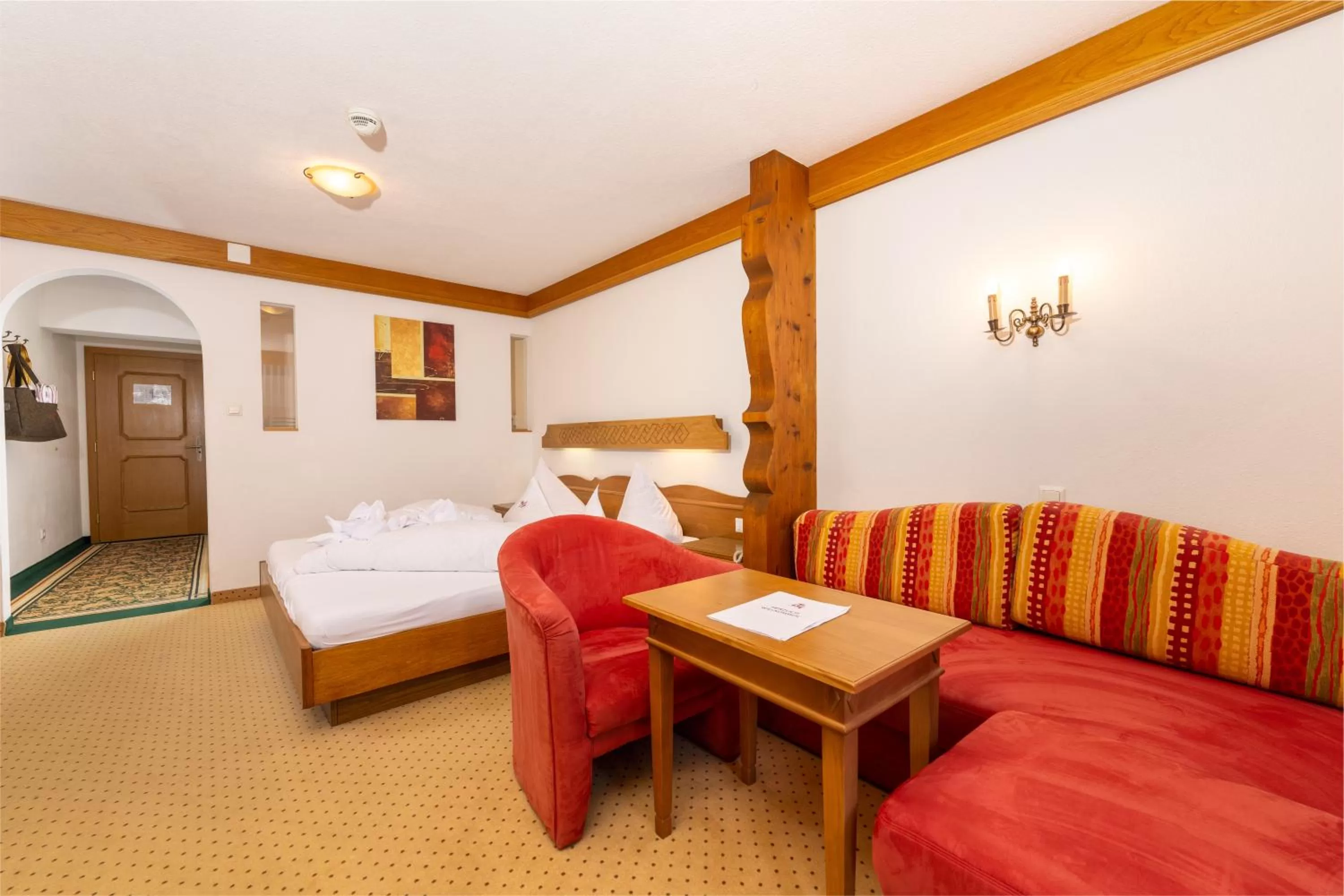 Photo of the whole room, Bed in Hotel Schwarzer Adler