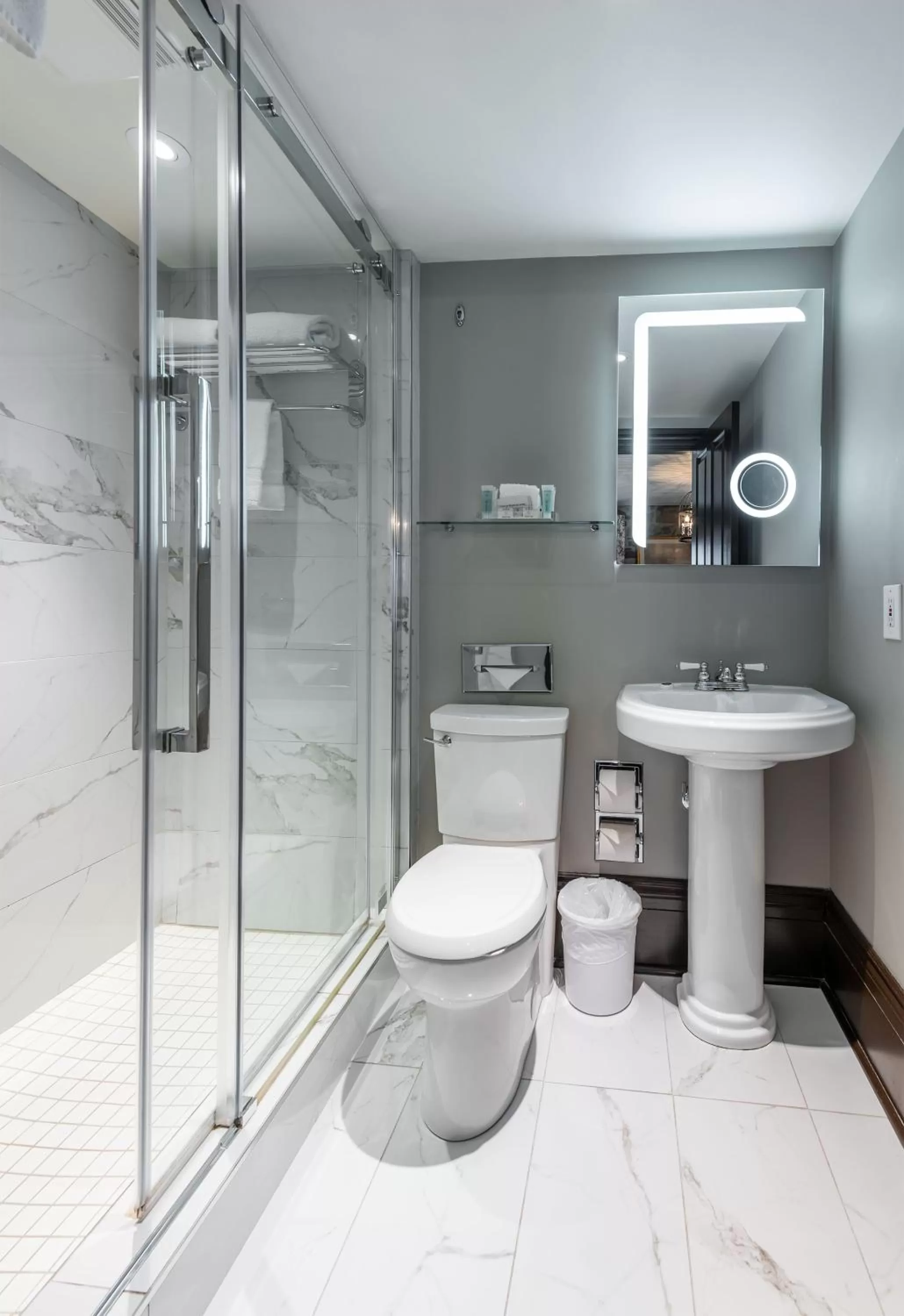 Bathroom in Le Clos Saint-Louis - Par Aneyro