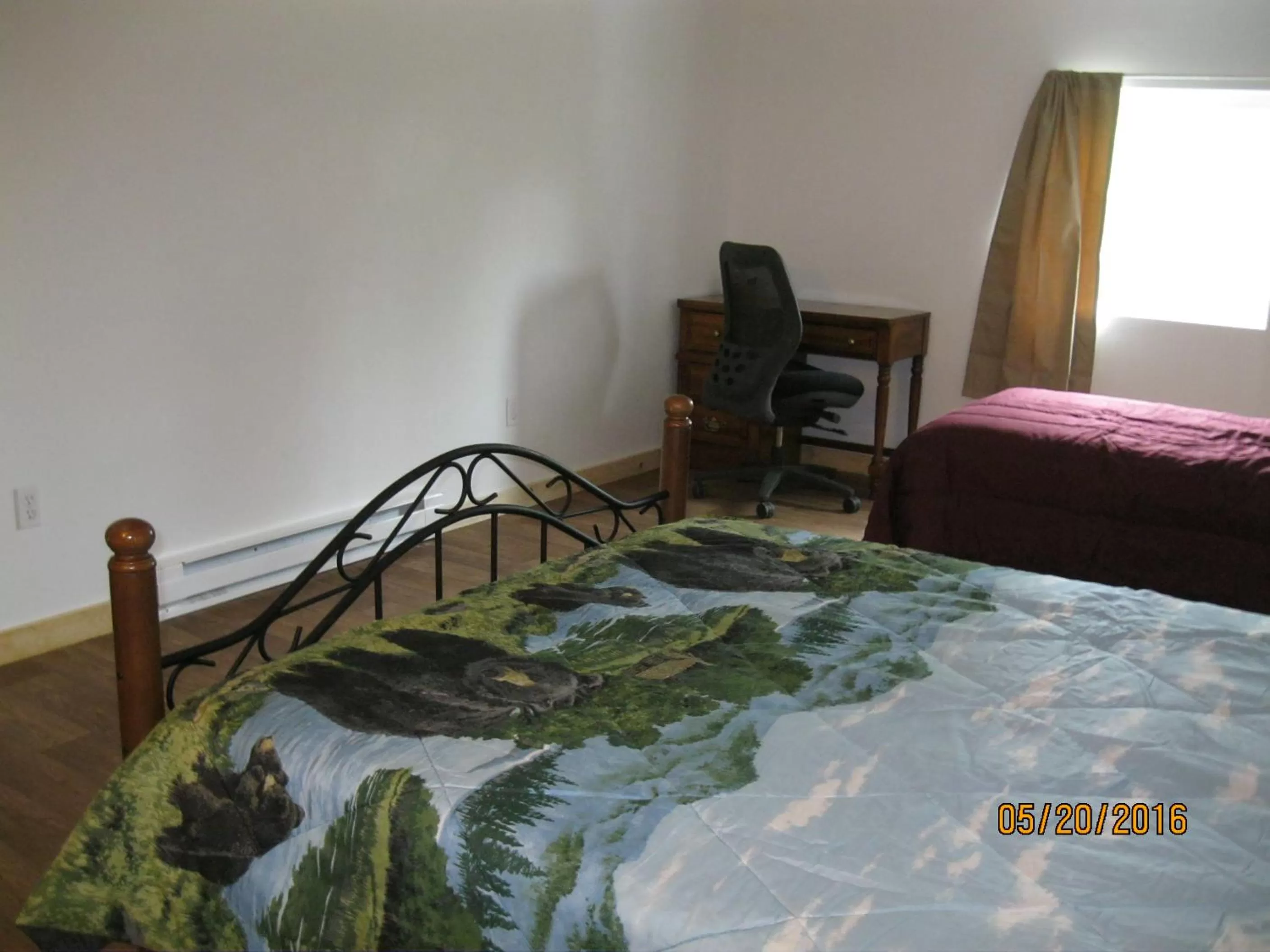 Photo of the whole room, Bed in Whispering Winds Retreat B&B