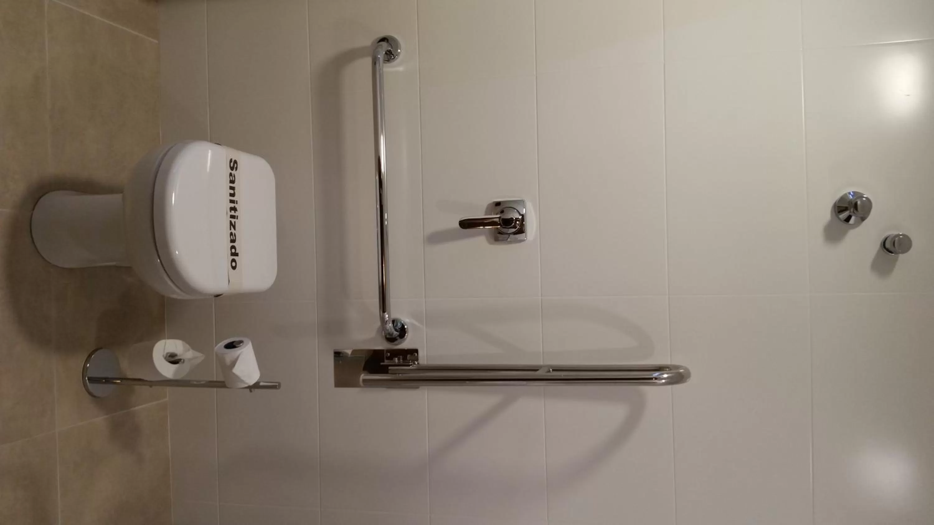 Bathroom in Alta Reggia Plaza Hotel