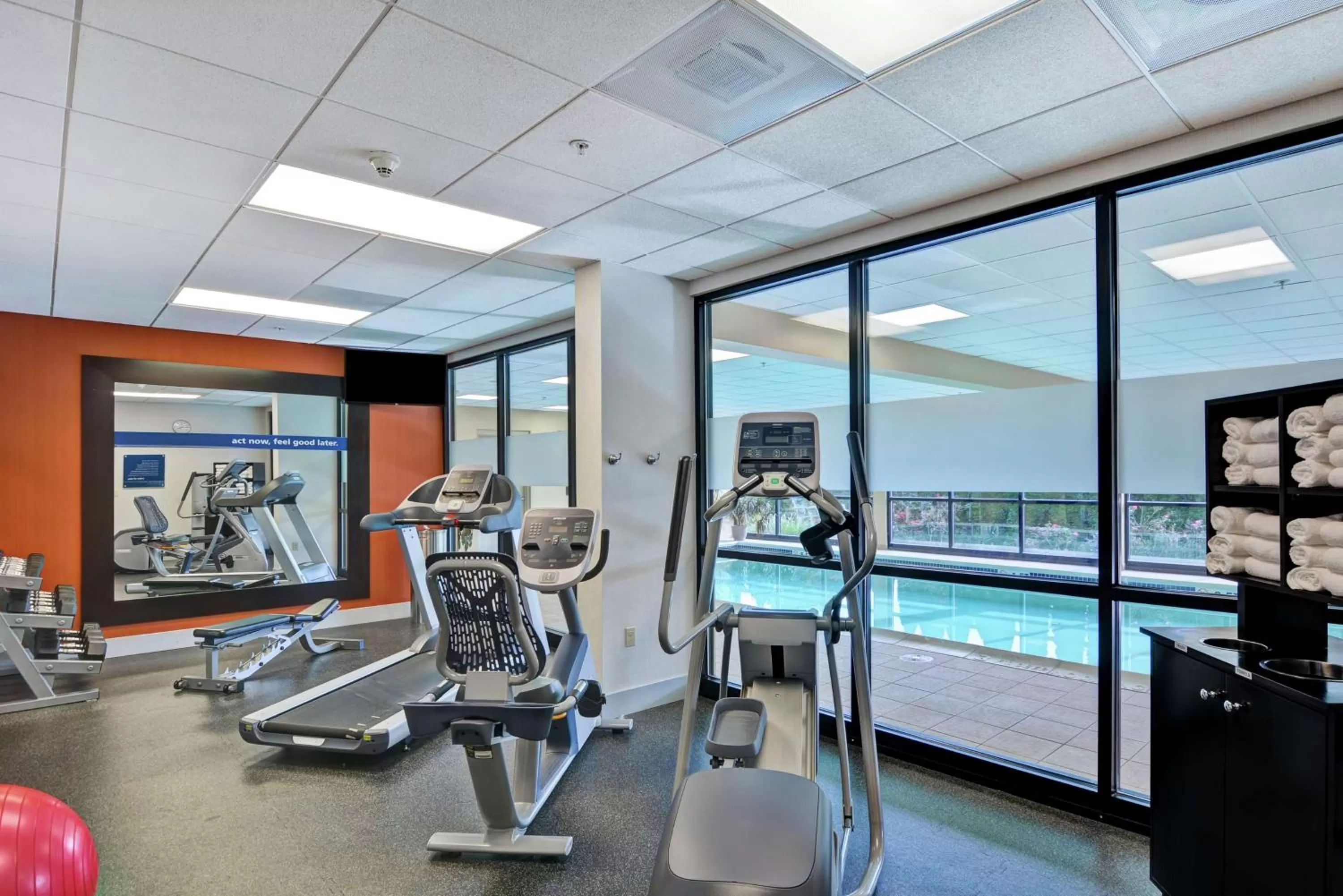 Fitness centre/facilities in Hampton Inn Lewisburg