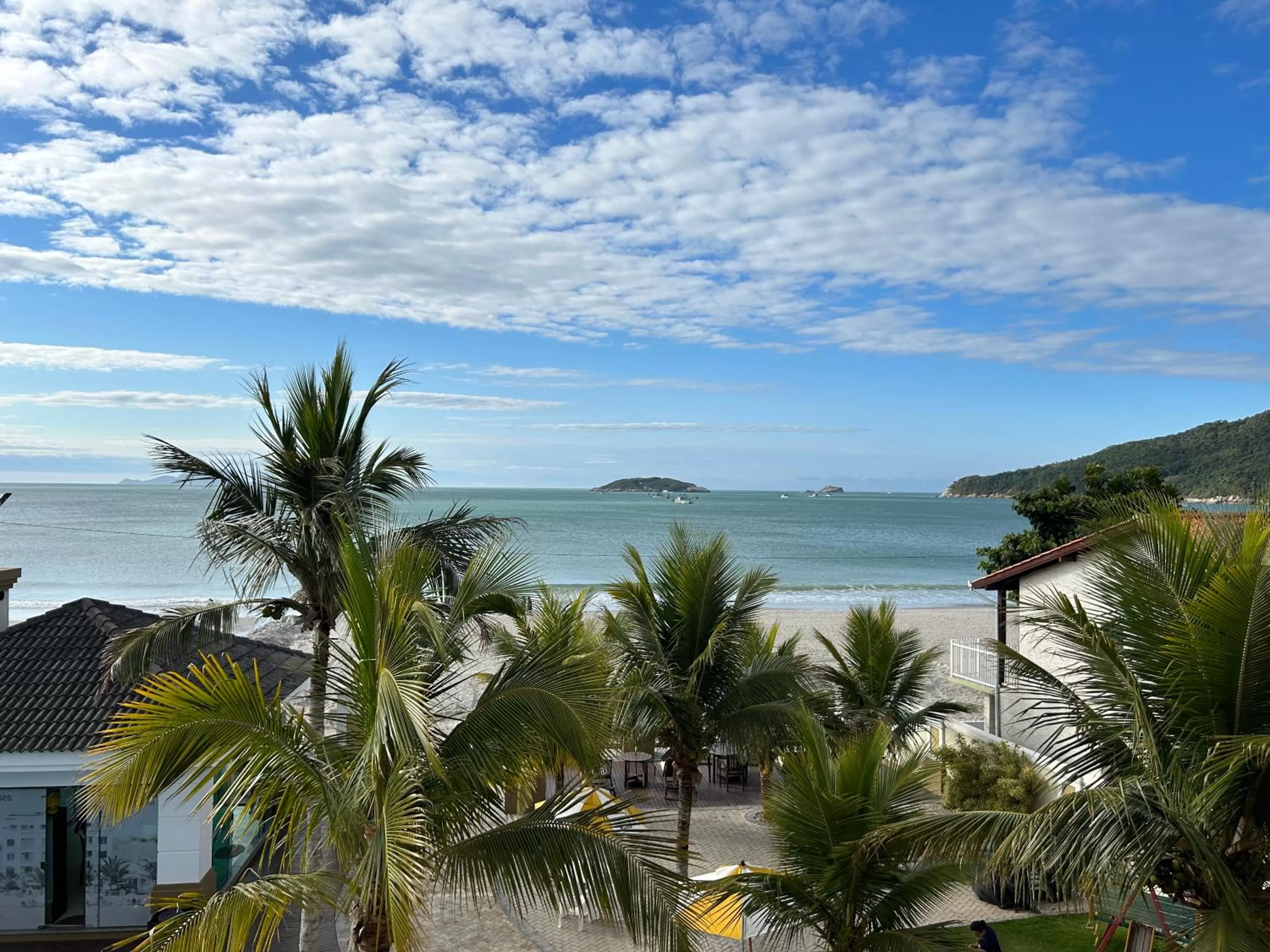 One-Bedroom Apartment in Golfinhos Apart Hotel