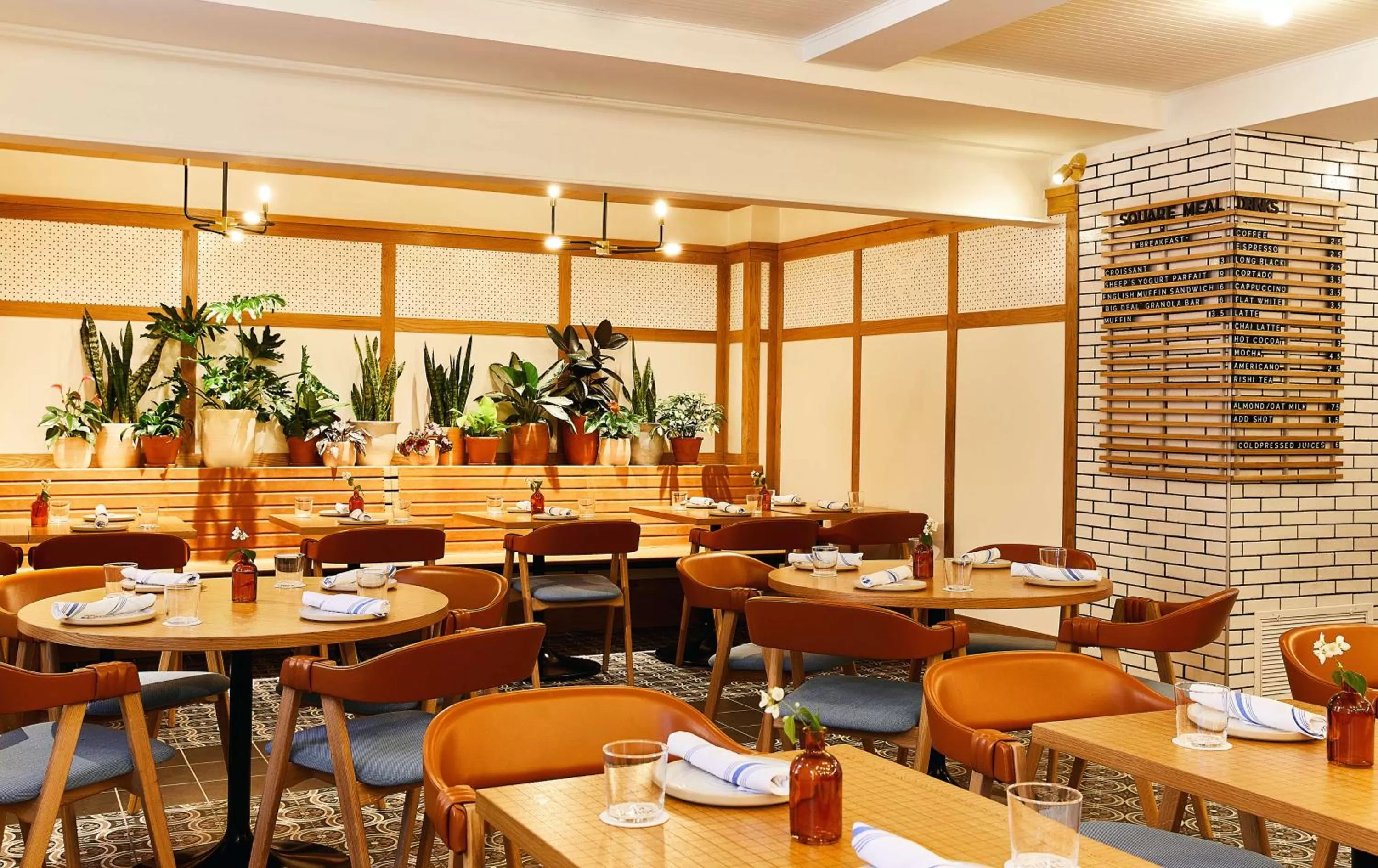 Restaurant/places to eat in Hotel Revival Baltimore