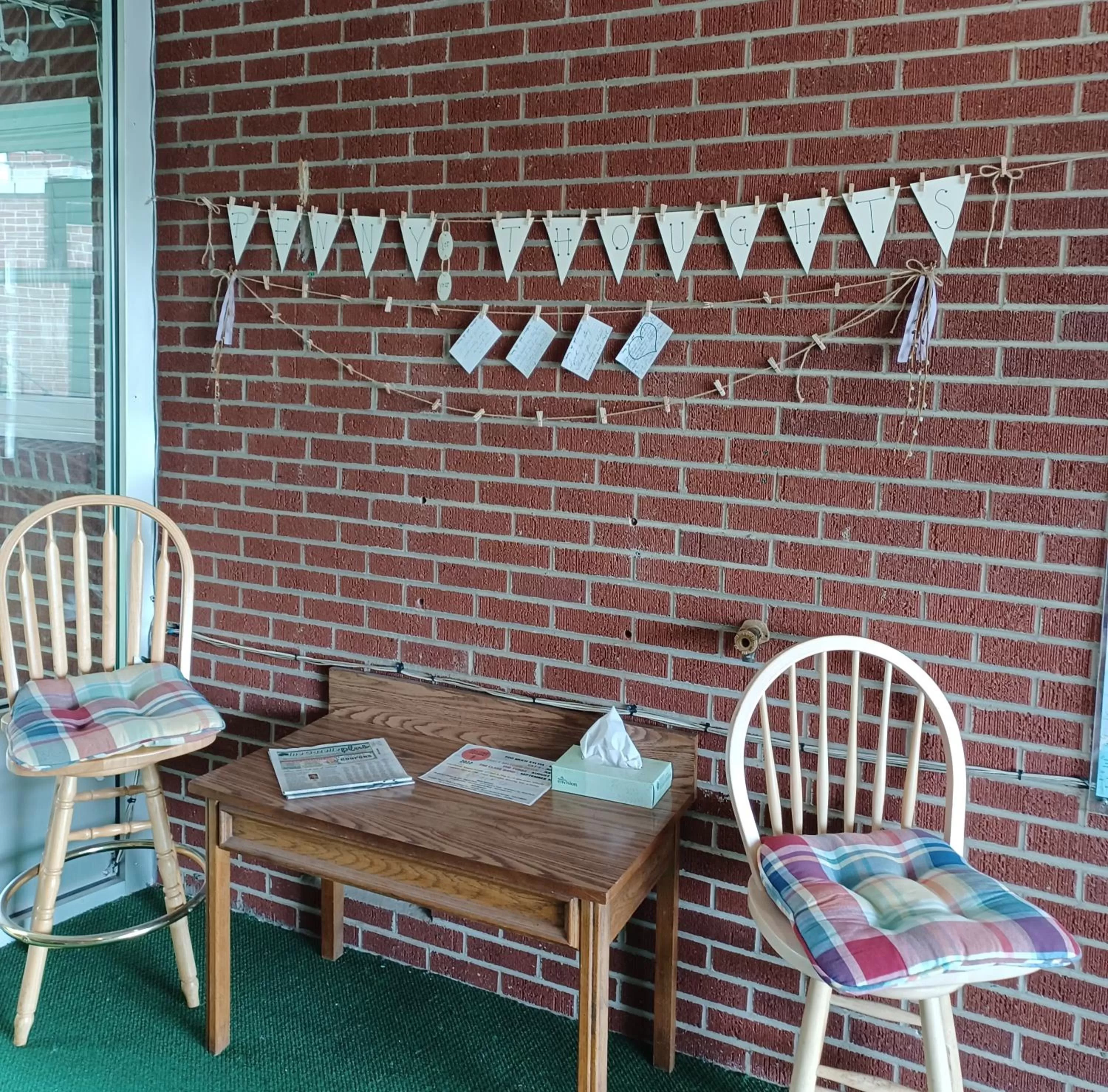 Communal lounge/ TV room in Knob Hill Motor Lodge