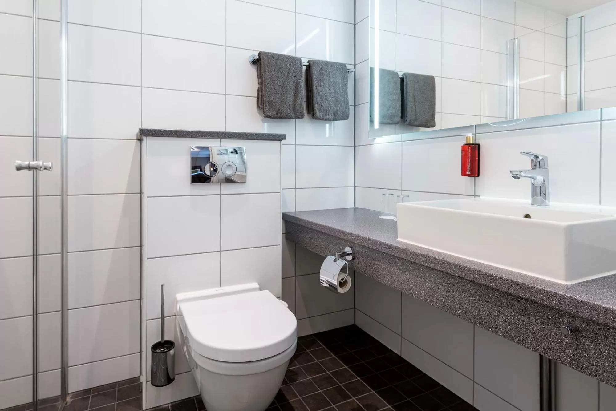 Bathroom in Home Hotel Victoria