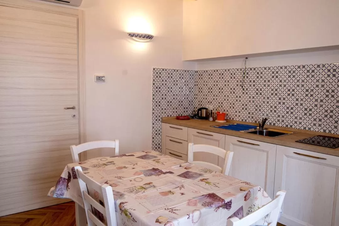 Kitchen or kitchenette in IL MASCHERONE