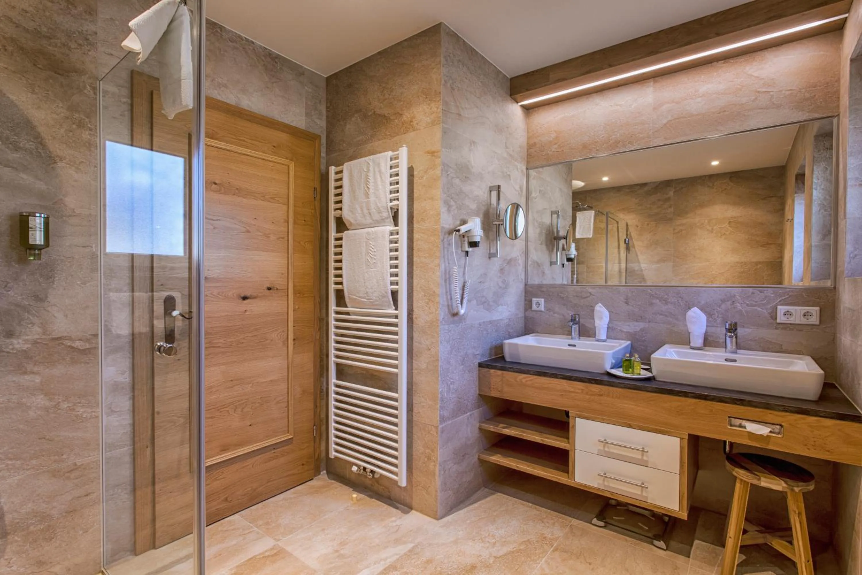Shower in Hotel Zum Stern
