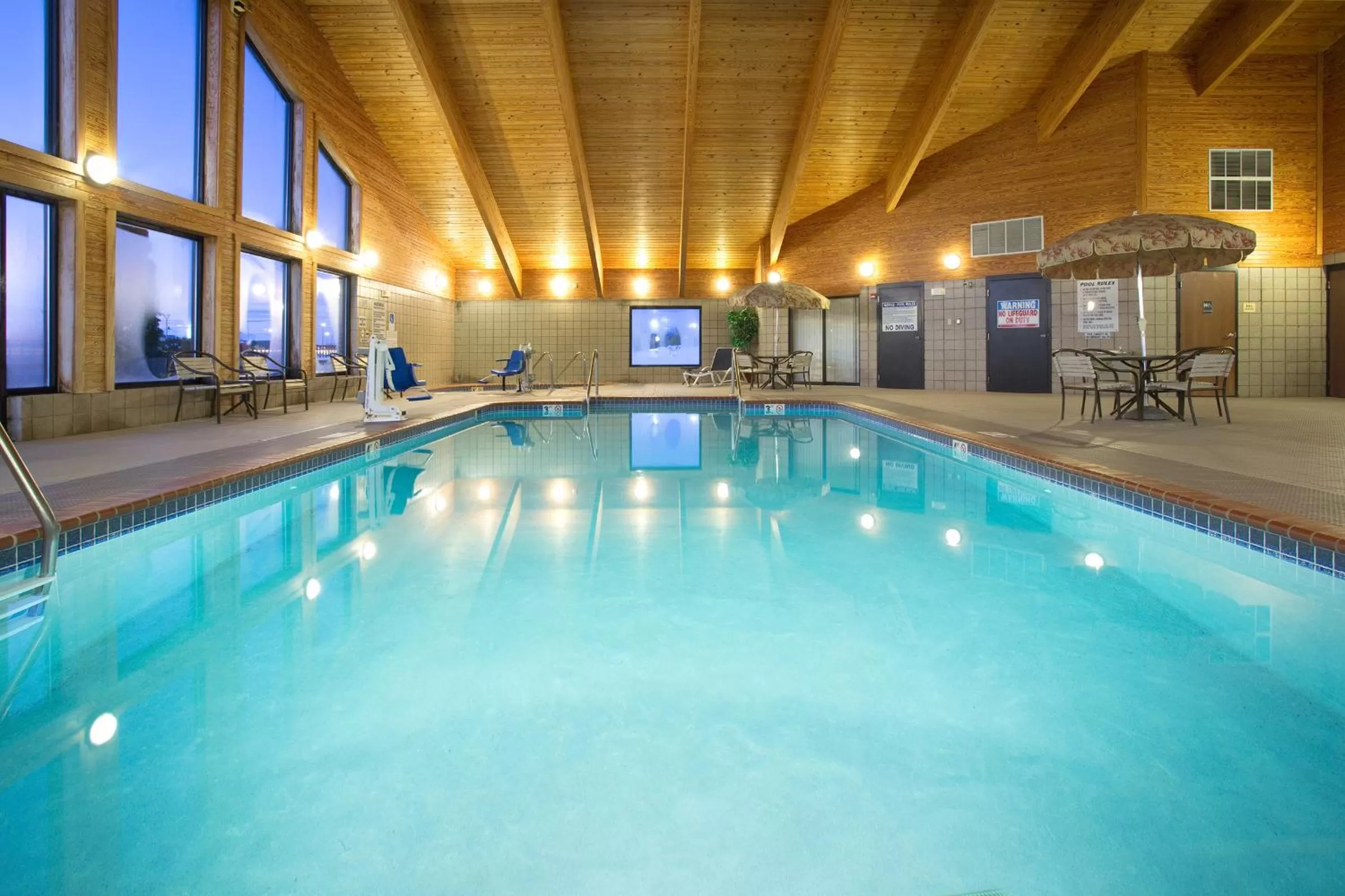 Swimming pool in AmericInn by Wyndham New London