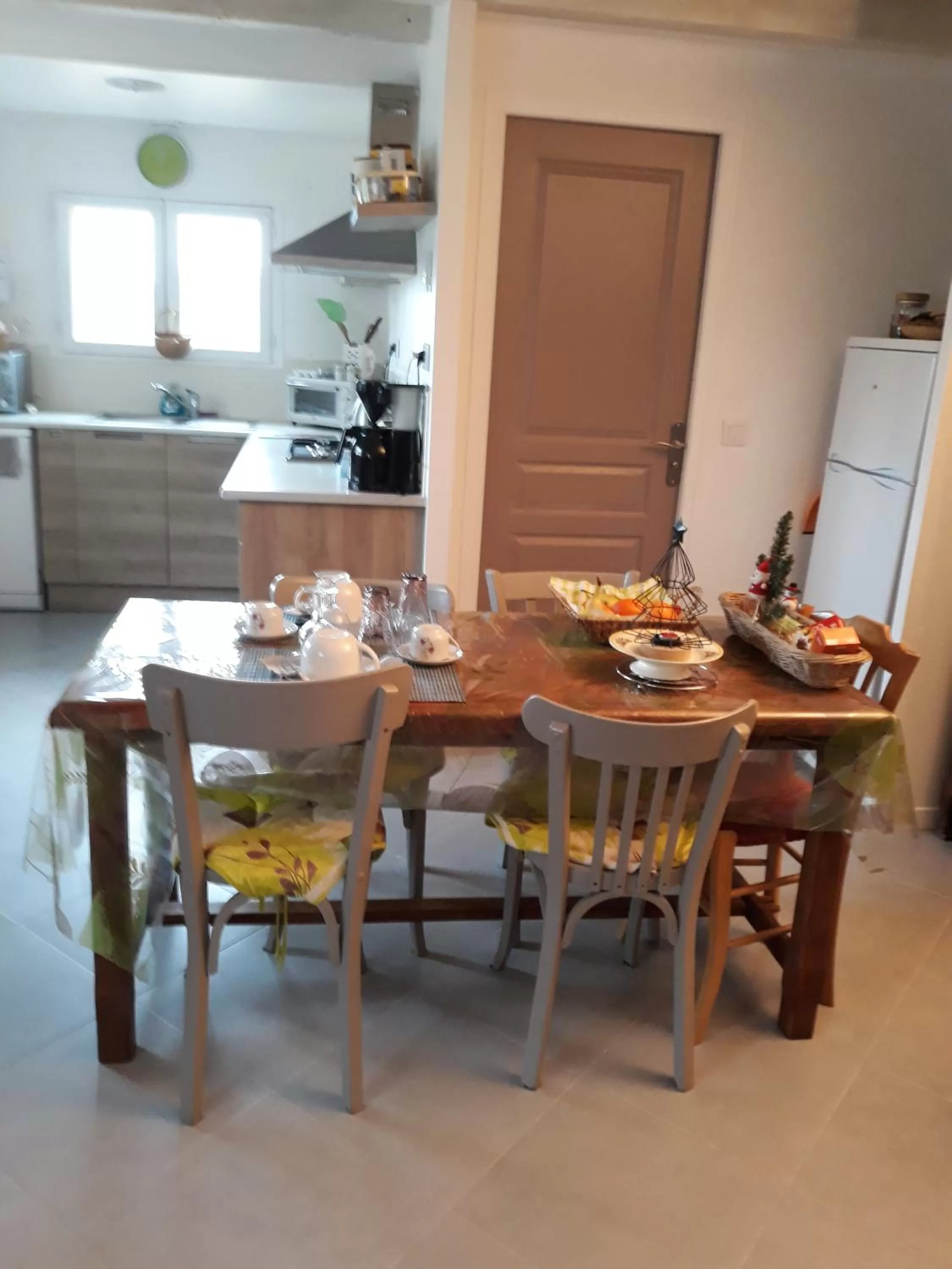 Coffee/tea facilities in Aux Cadollines