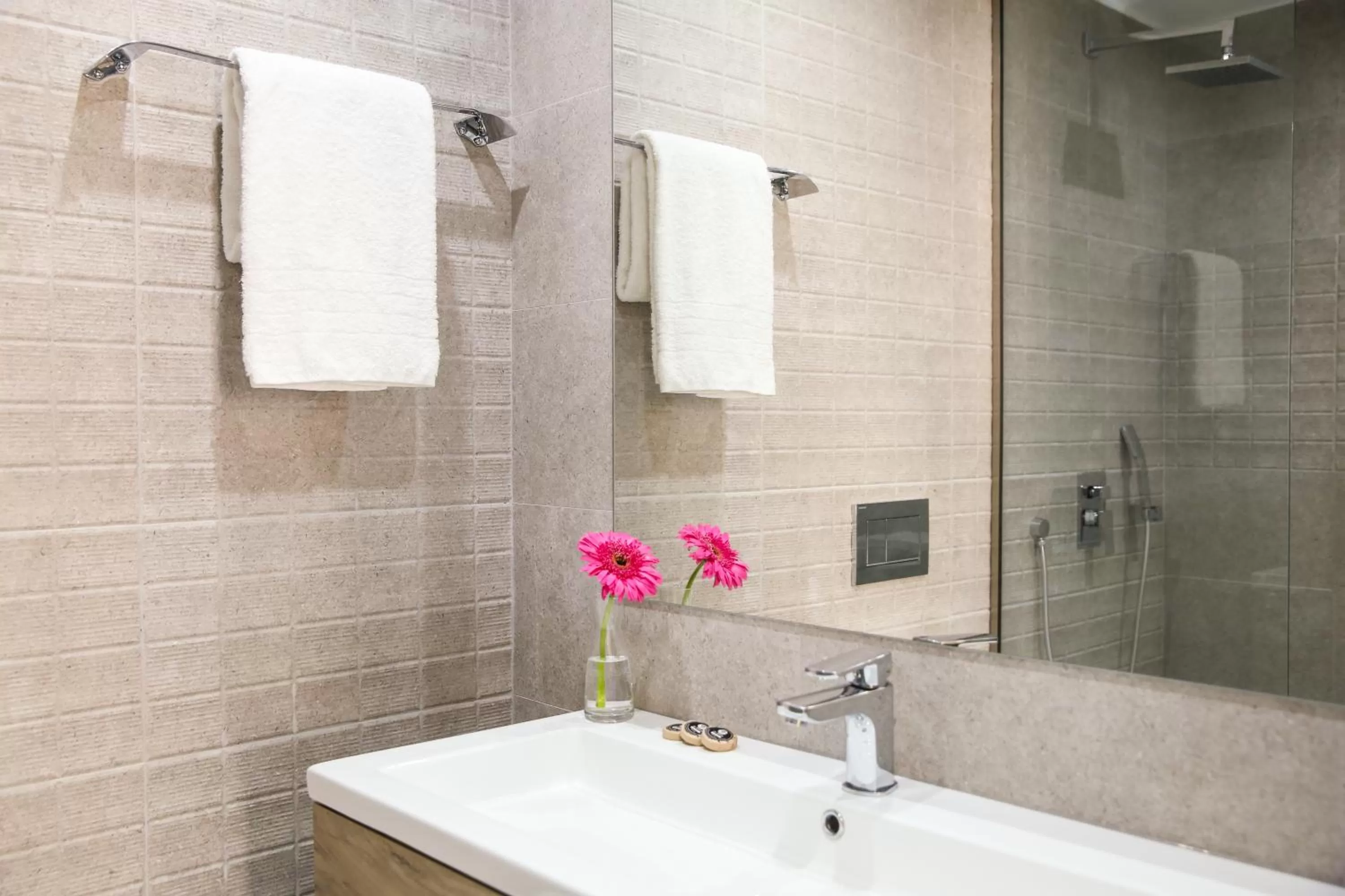 Bathroom in Athens Starlight Hotel