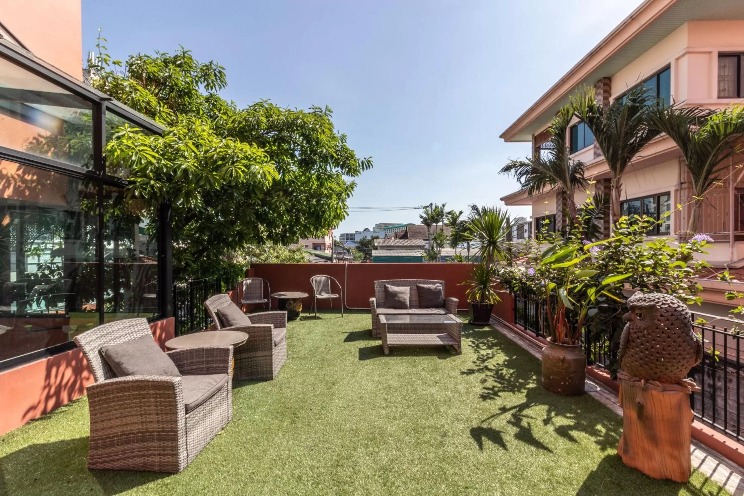 Property building in Baansuanprannok Hotel