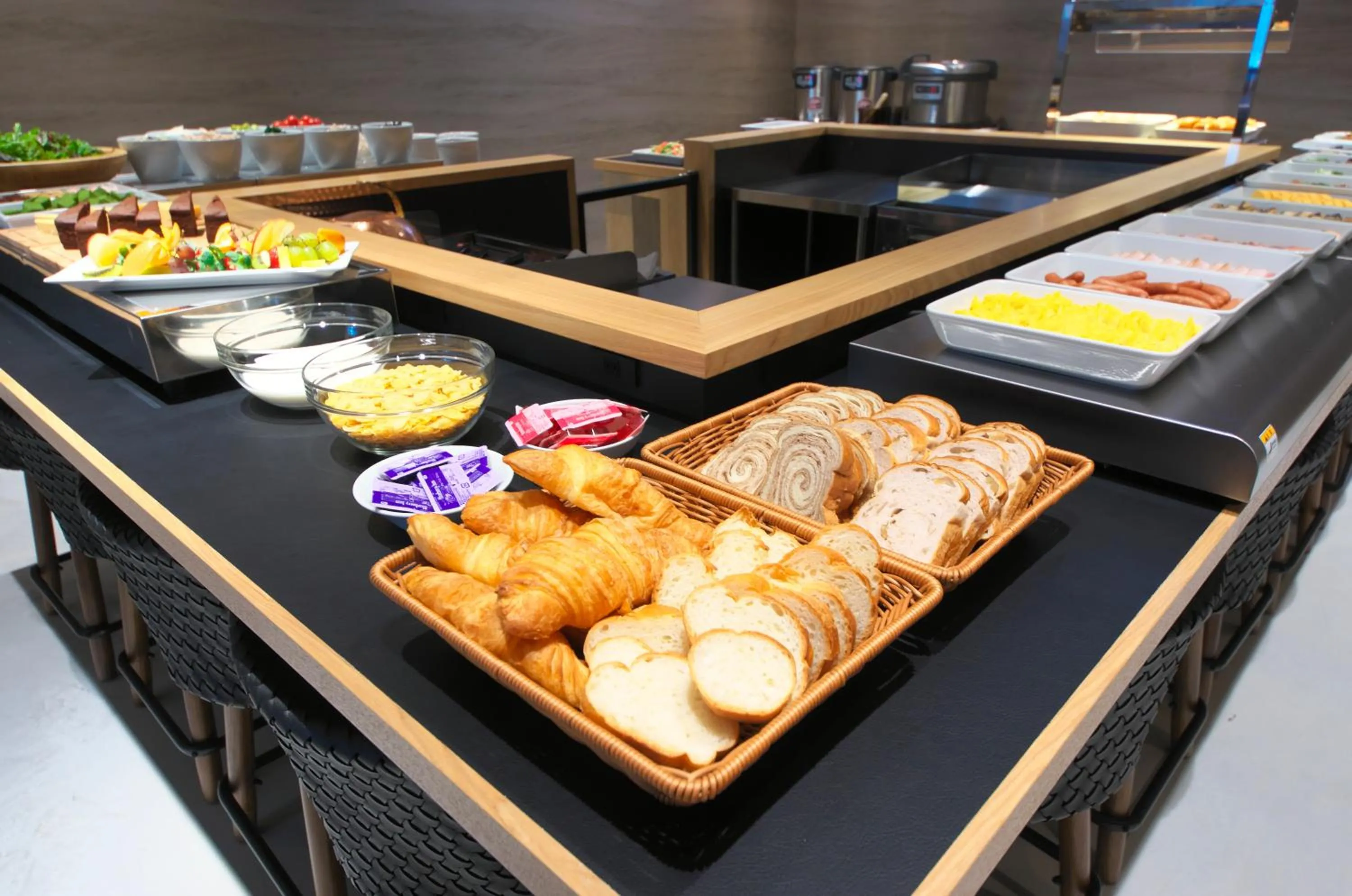 Breakfast in Hotel Dans Le Coeur Osaka Umeda