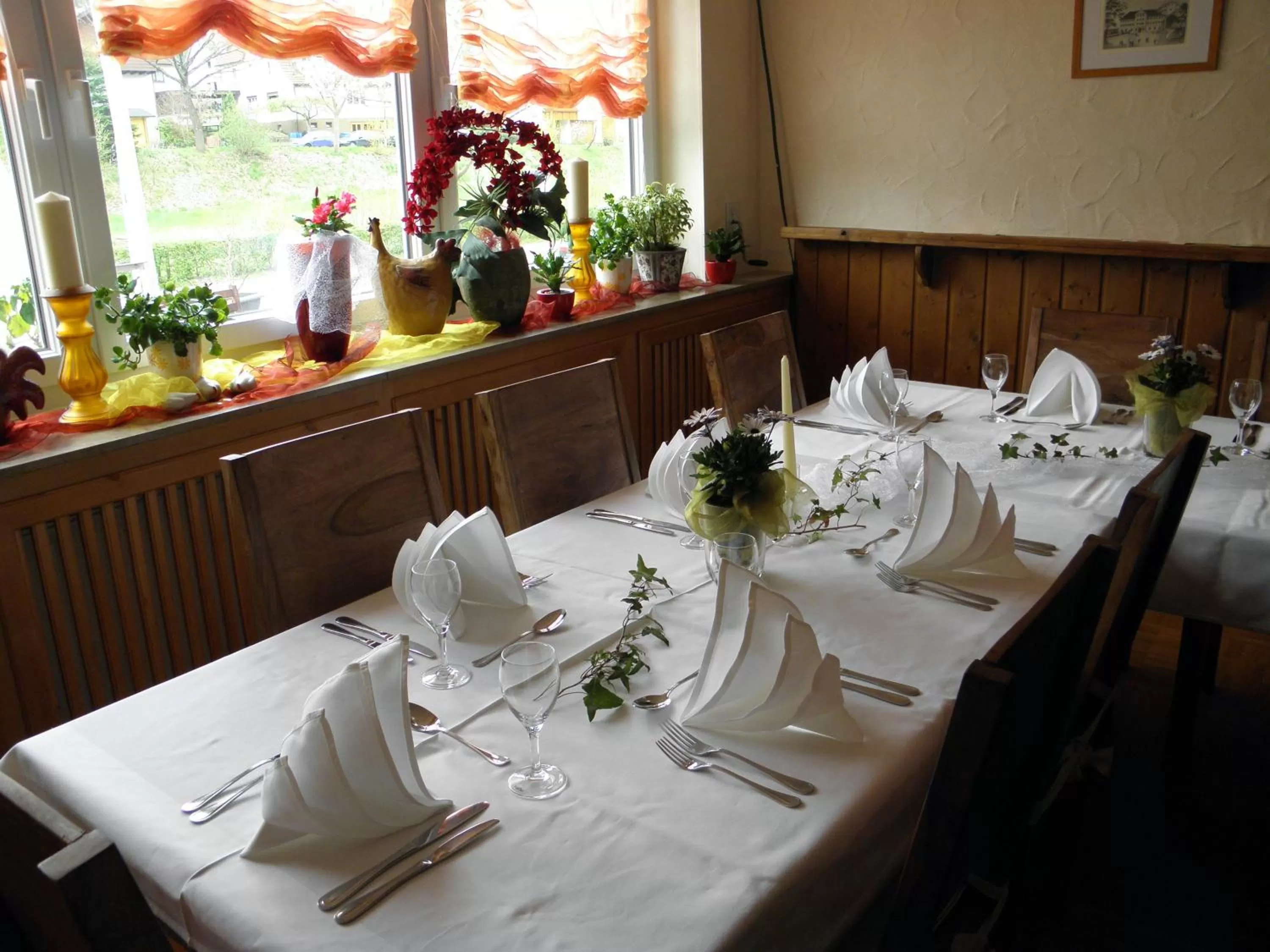 Restaurant/places to eat in Alb Hotel Schalksburg