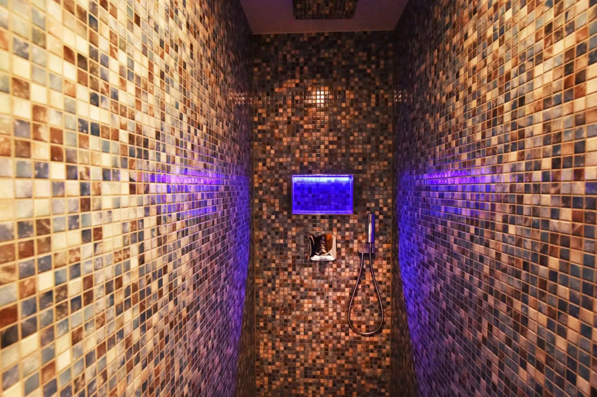 Decorative detail in MOMENTS Boutique Hotel