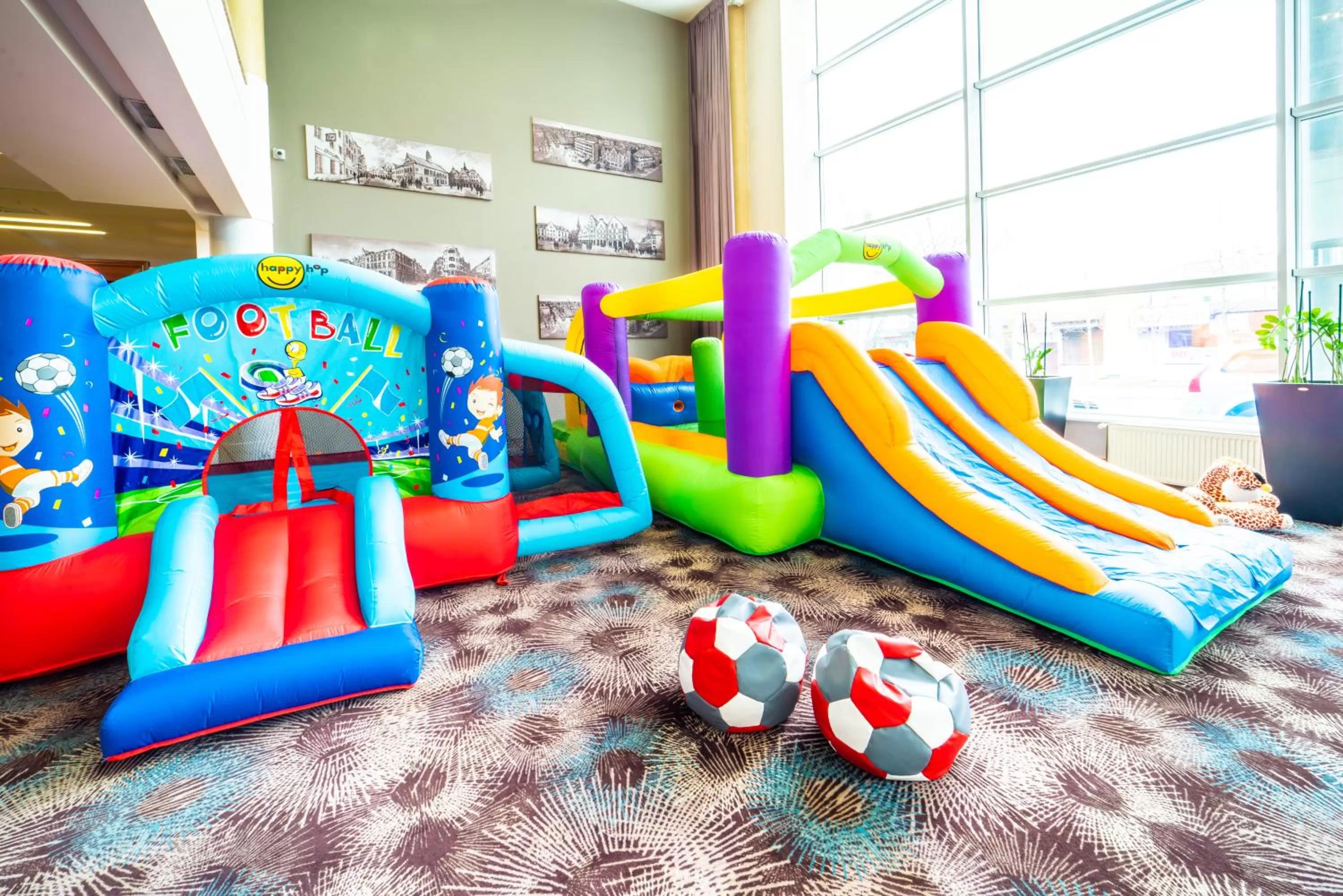 Children play ground in Warmiński Hotel & Conference