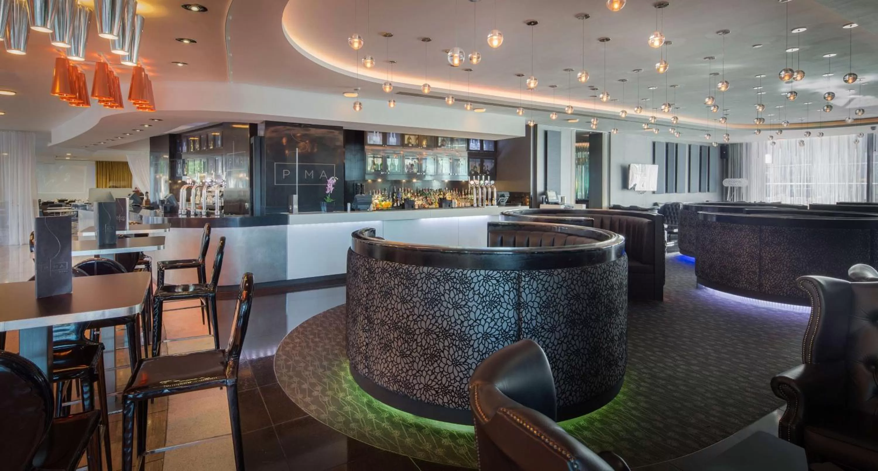 Lounge or bar in Hilton Liverpool City Centre