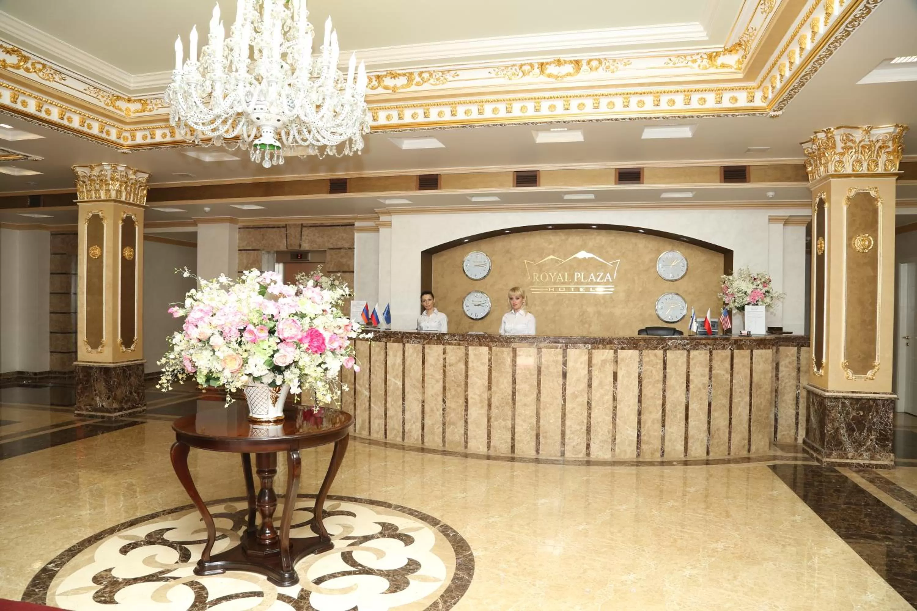 Lobby or reception in Royal Plaza by Stellar Hotels, Yerevan