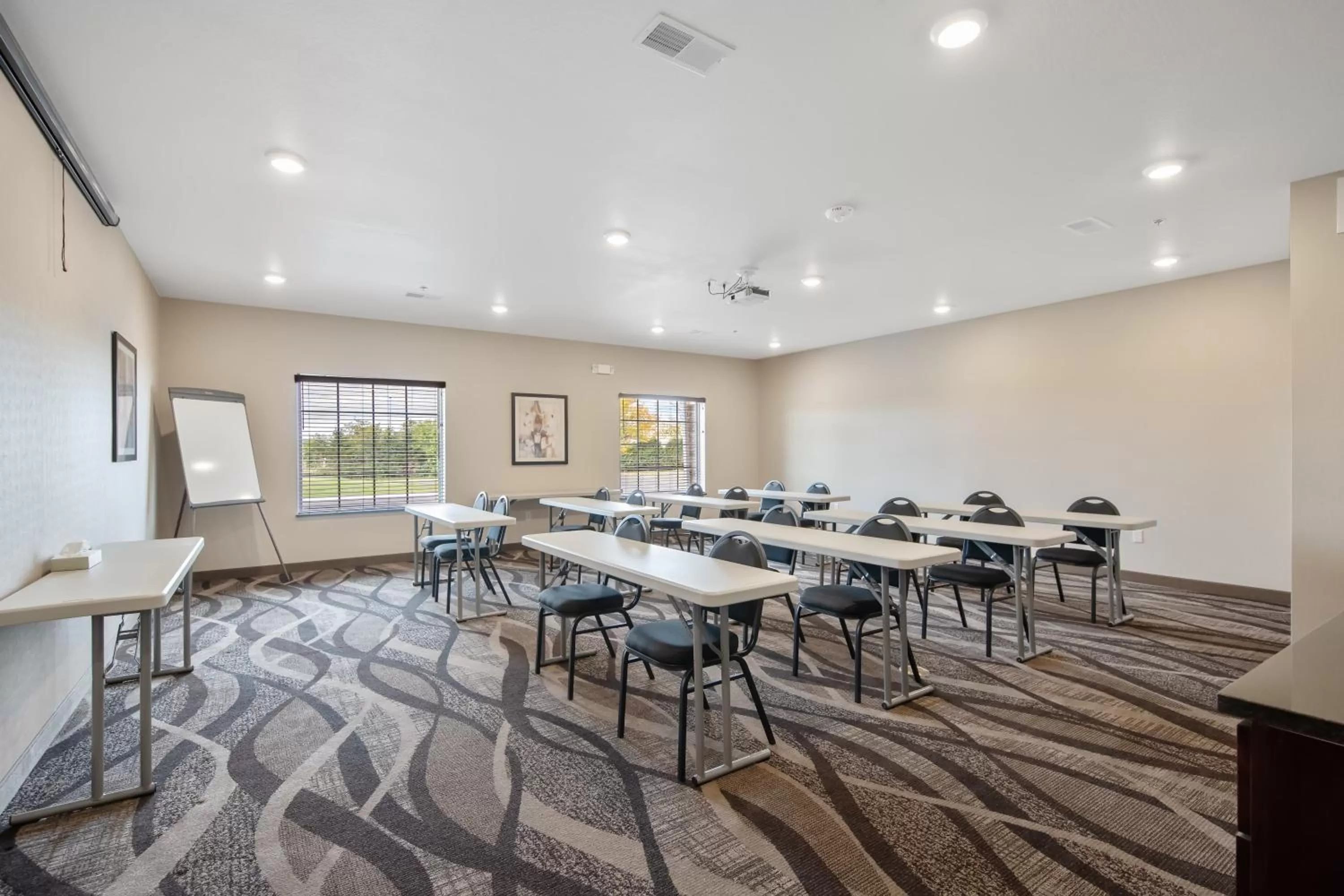 Meeting/conference room in Cobblestone Hotel & Suites - Austin