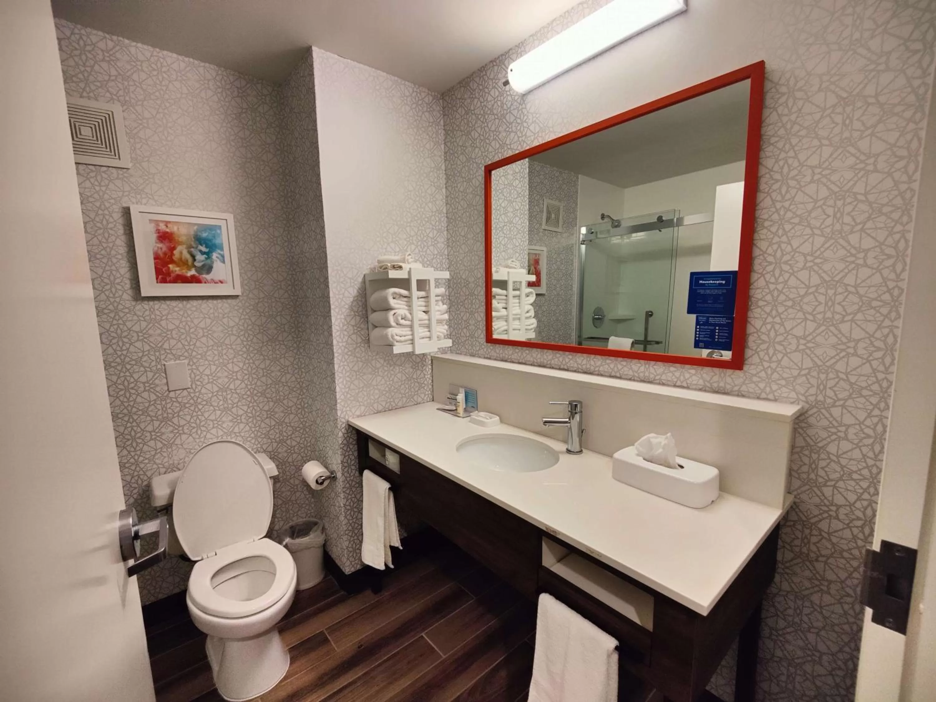 Bathroom in Hampton Inn Atlanta/Peachtree City