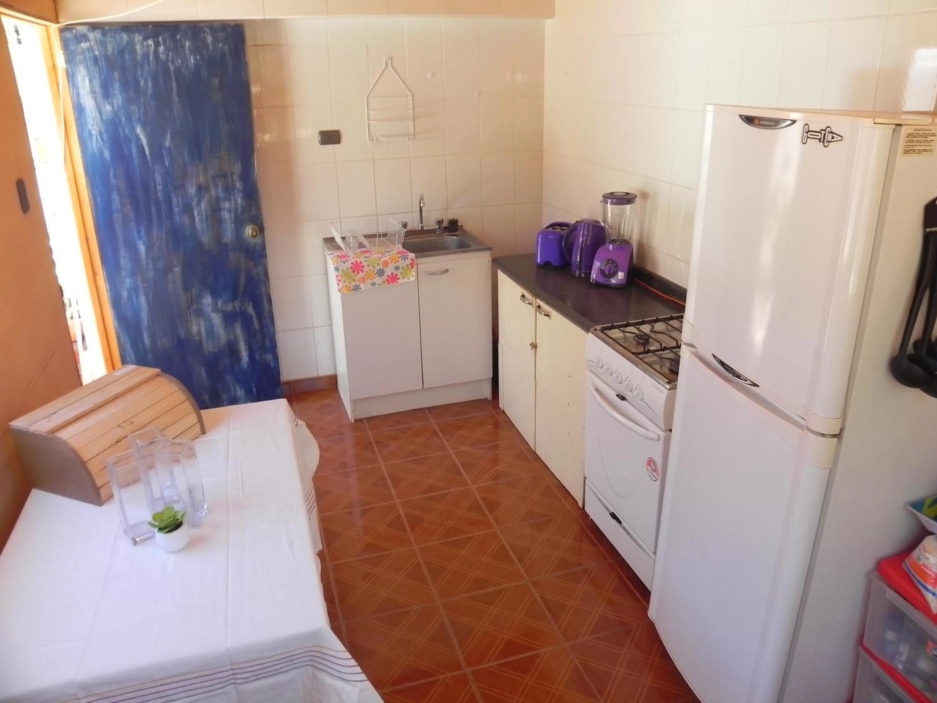 Kitchen or kitchenette, Kitchen/Kitchenette in Hostal Siete Colores