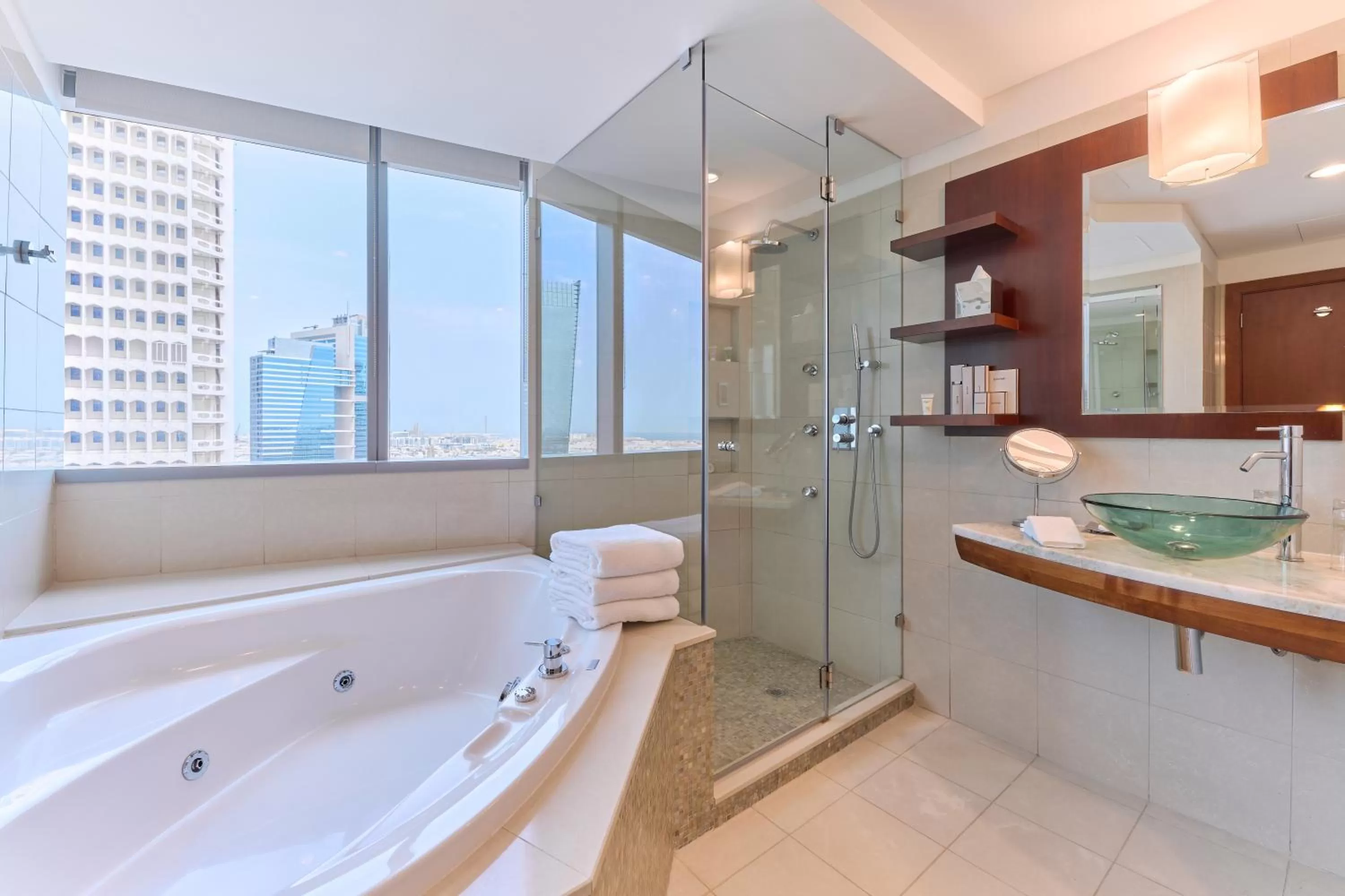 Shower in Jumeirah Living World Trade Centre Dubai