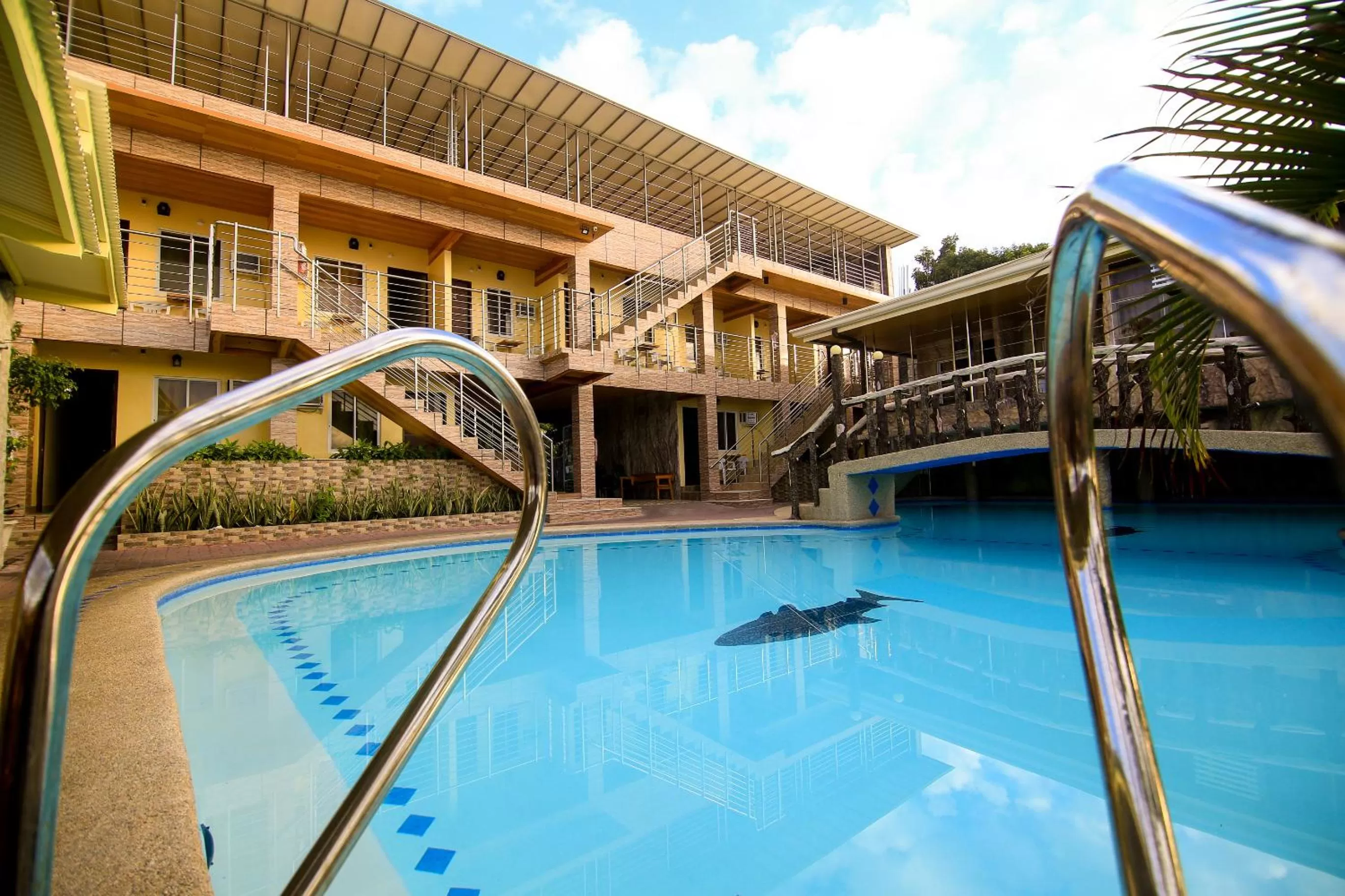 Swimming pool in Ging-Ging Hotel And Resort