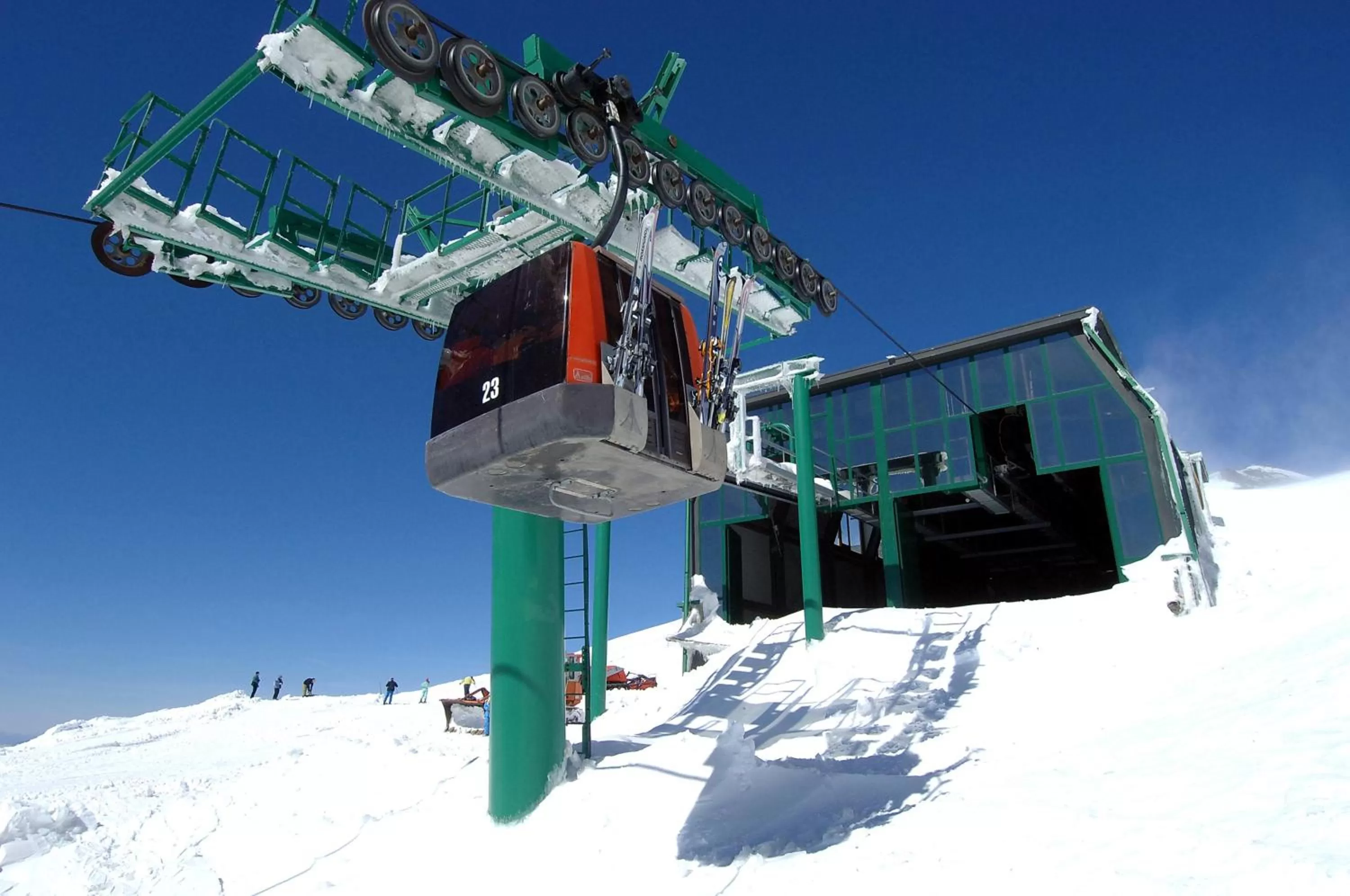 Skiing in B&B San Leonardo