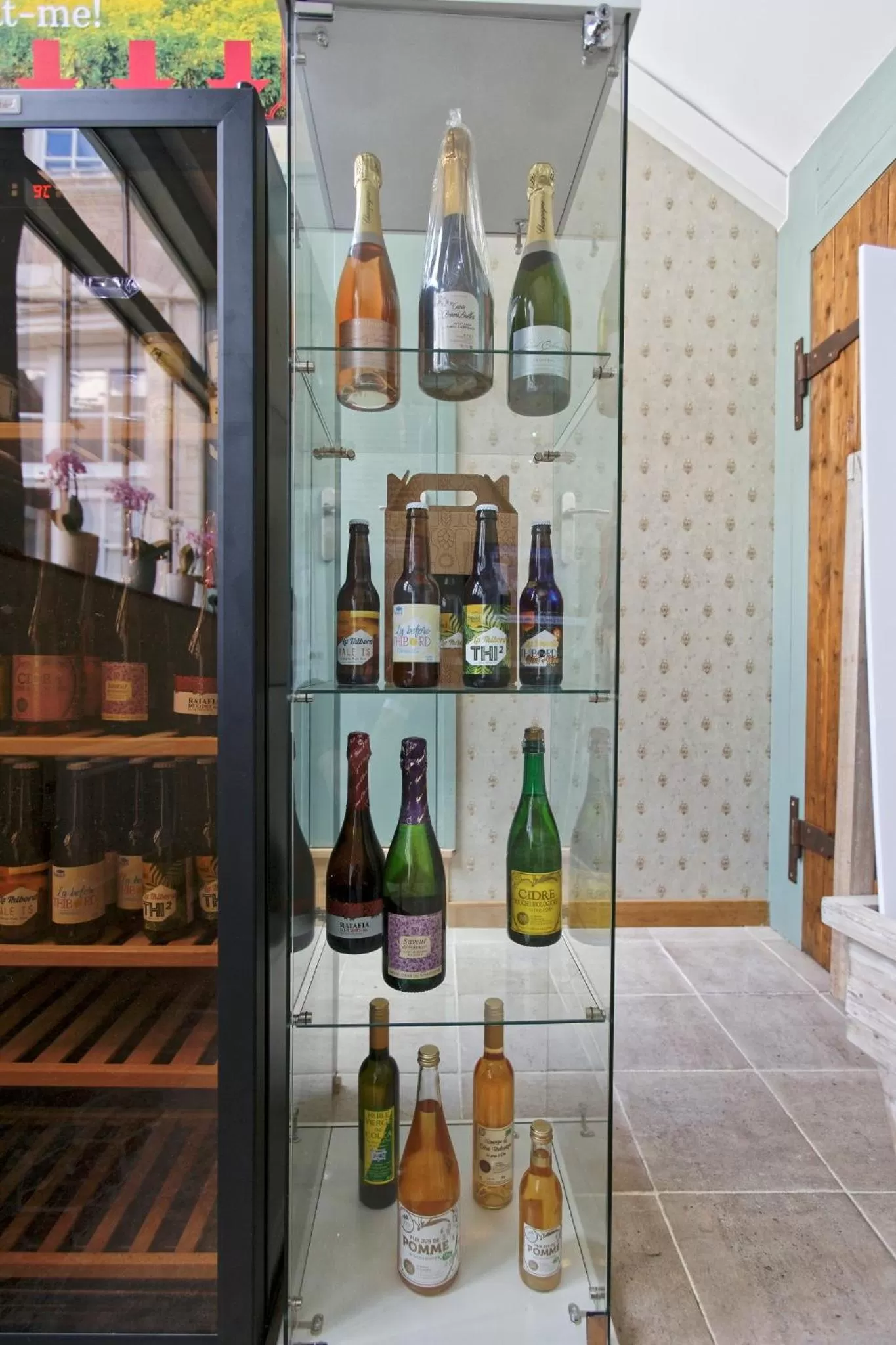 On-site shops in Hotel Saint Georges