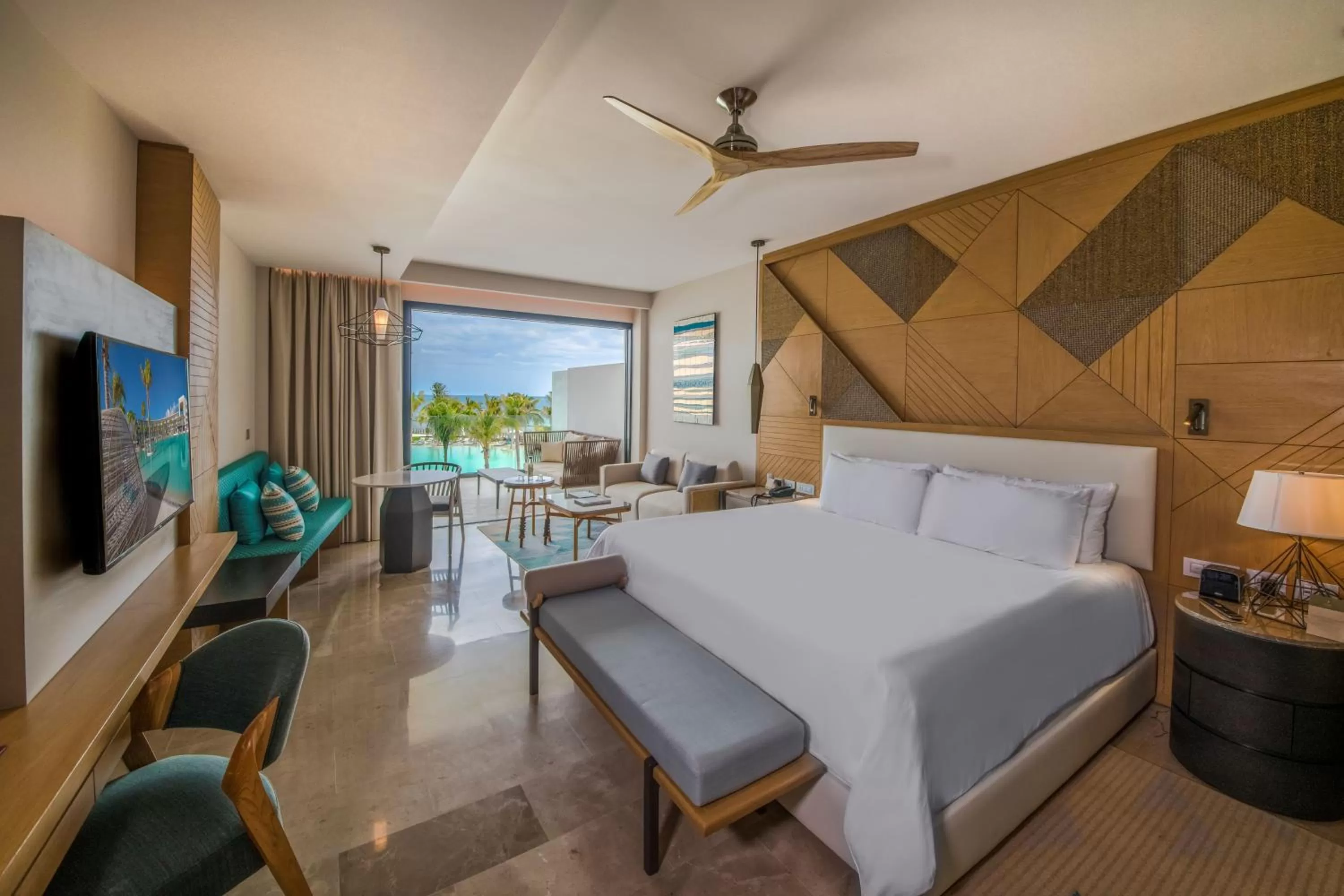 Photo of the whole room, Bed in Haven Riviera Cancun - All Inclusive - Adults Only