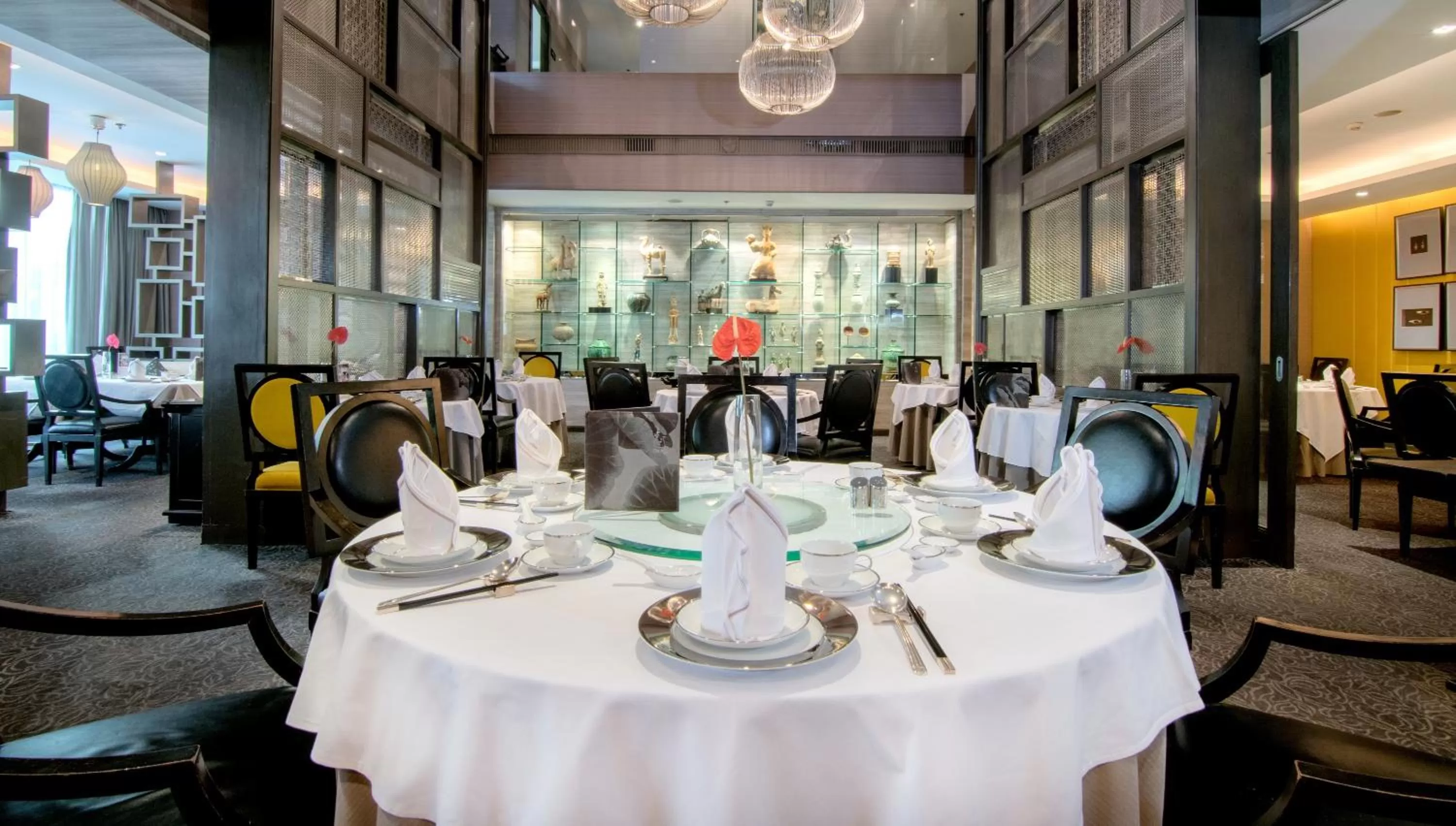 Restaurant/places to eat in The Sukosol Hotel