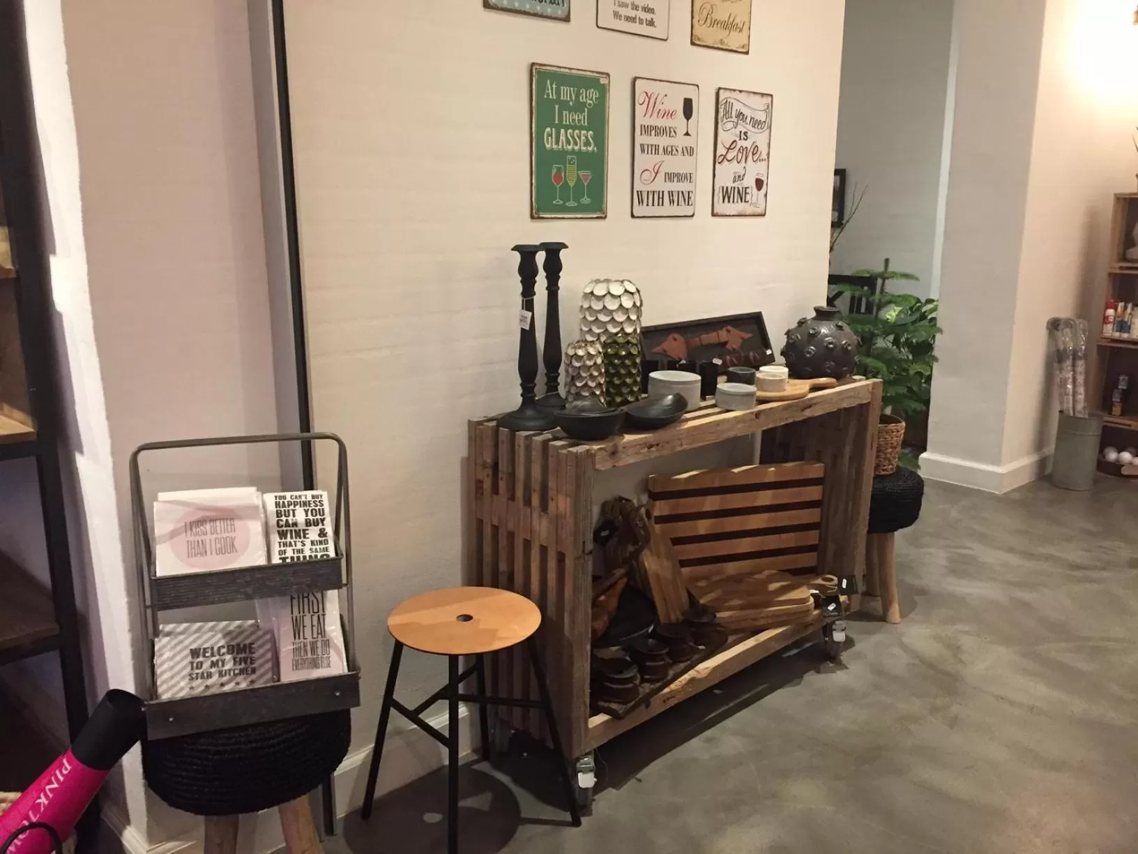 Shopping Area in Refborg Hotel