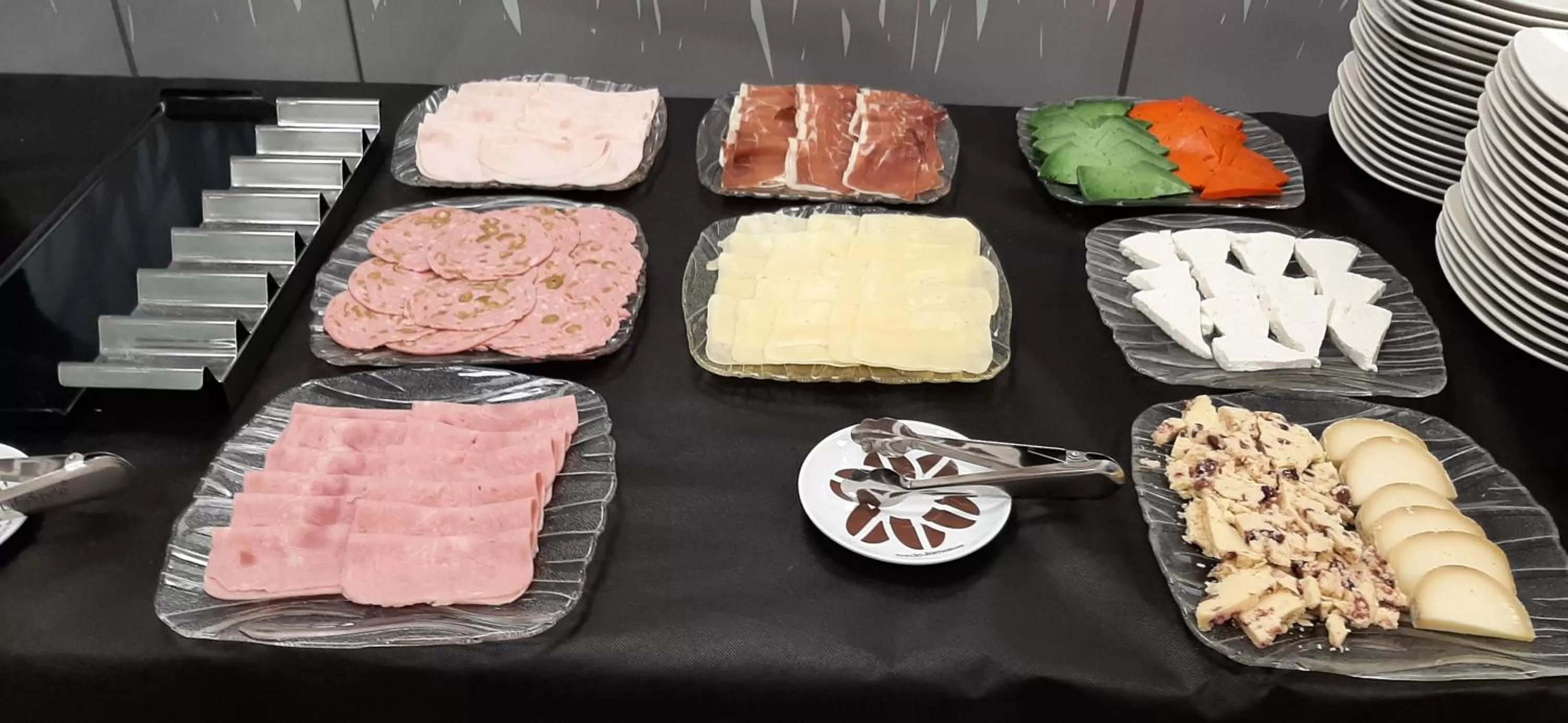 Buffet breakfast in Hotel Azahar