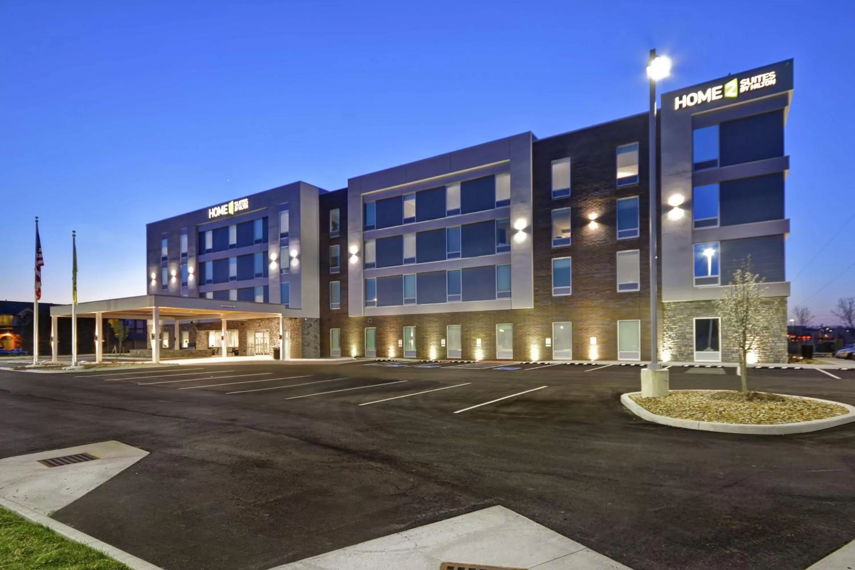 Property building in Home2 Suites by Hilton Stow Akron