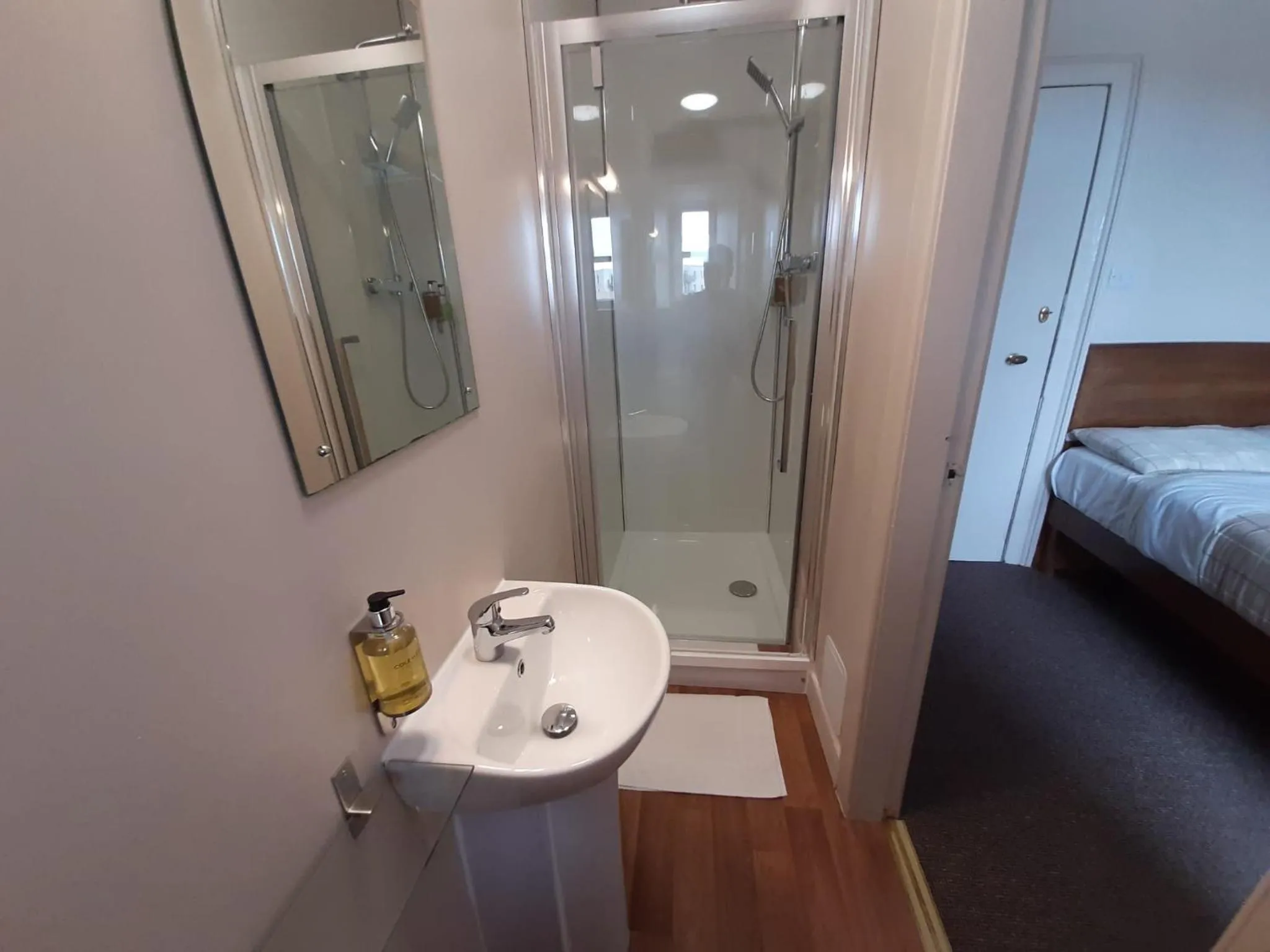 Bathroom in Adelphi Hotel