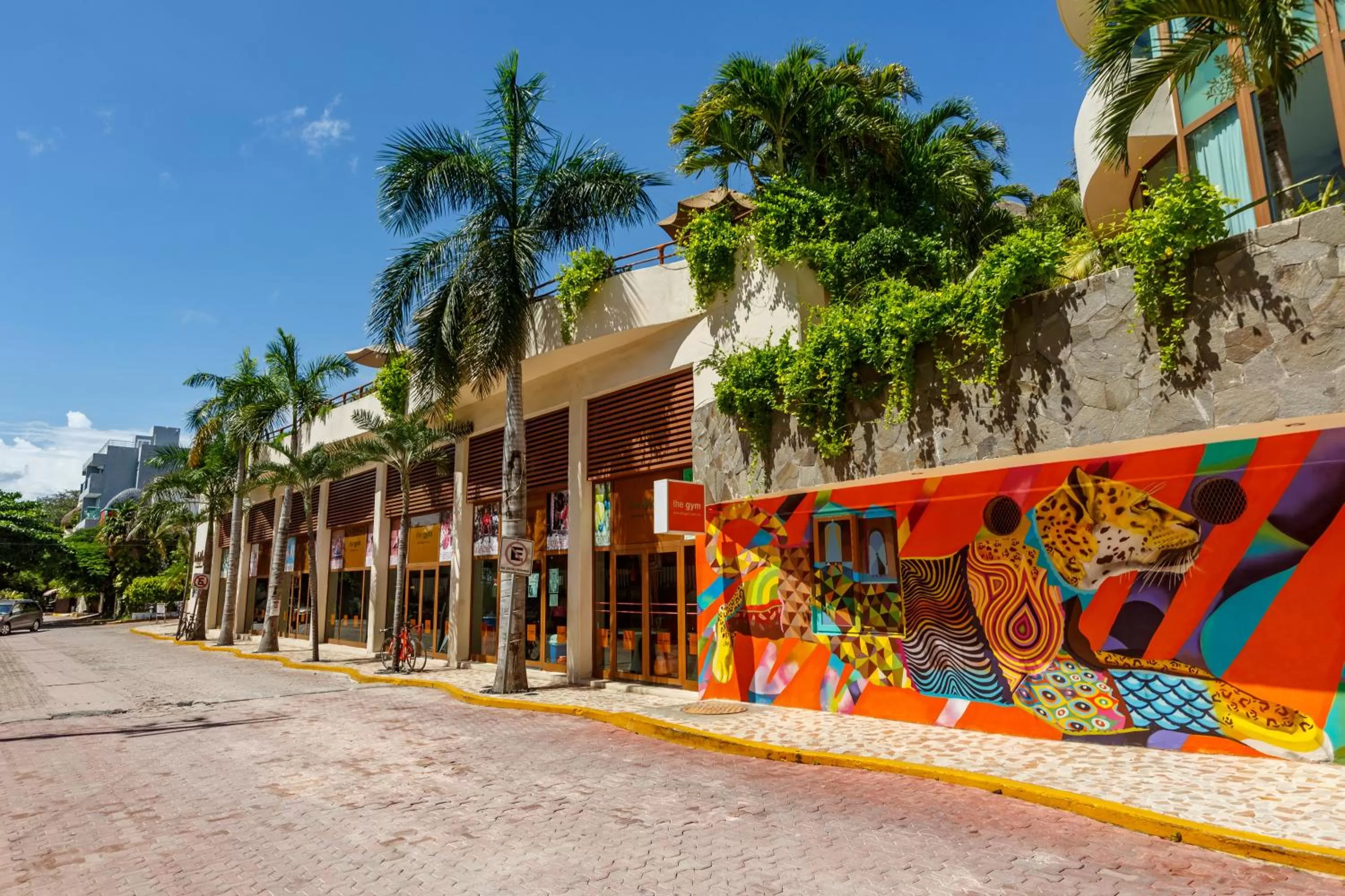 Fitness centre/facilities in El Taj Oceanfront and Beachside Condo Hotel