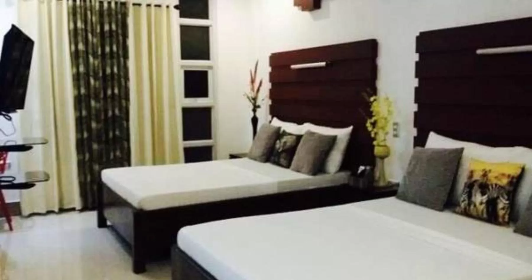 Bed in SunValley Tourist Inn