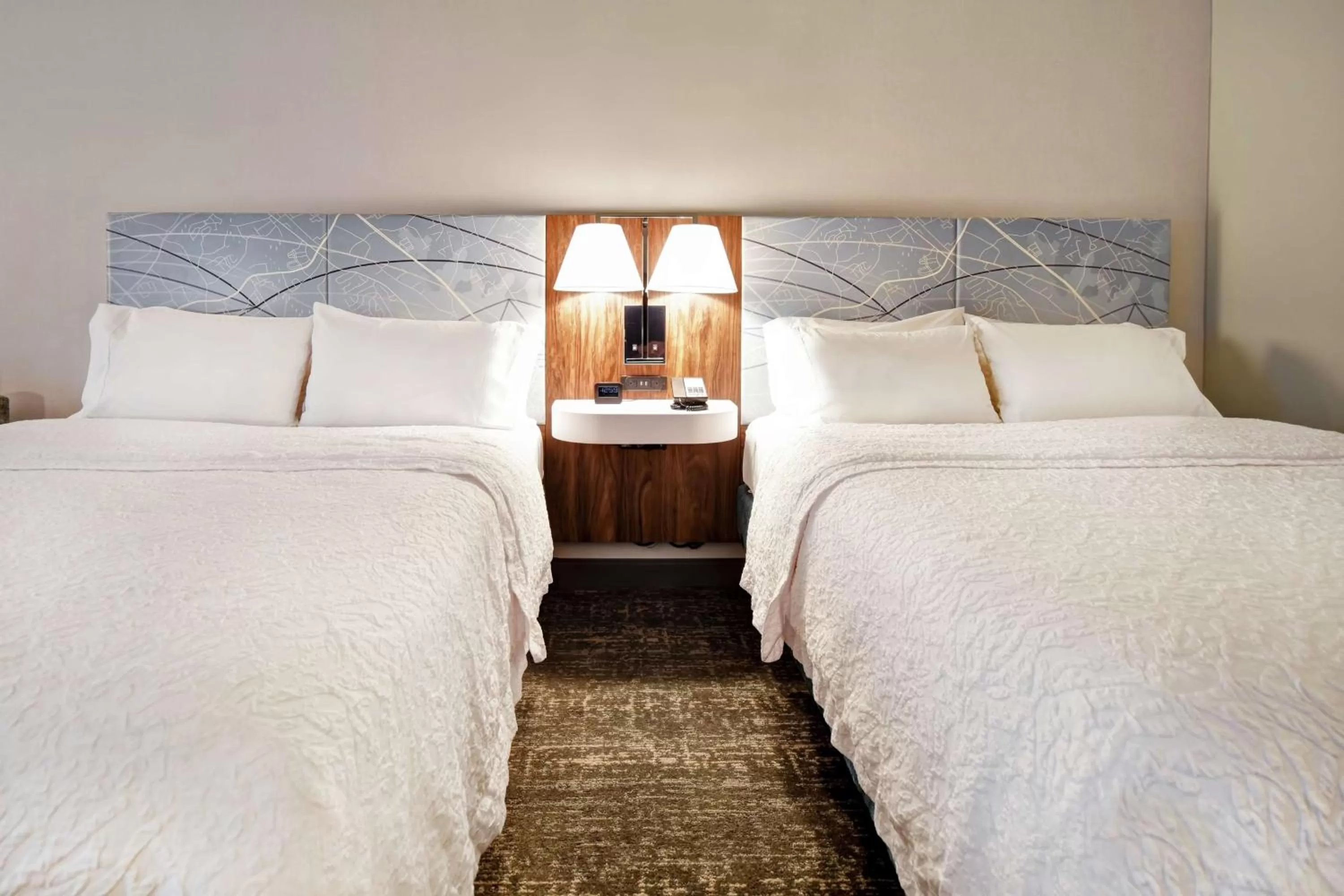 Bed in Hampton Inn Atlanta-Mall Of Georgia