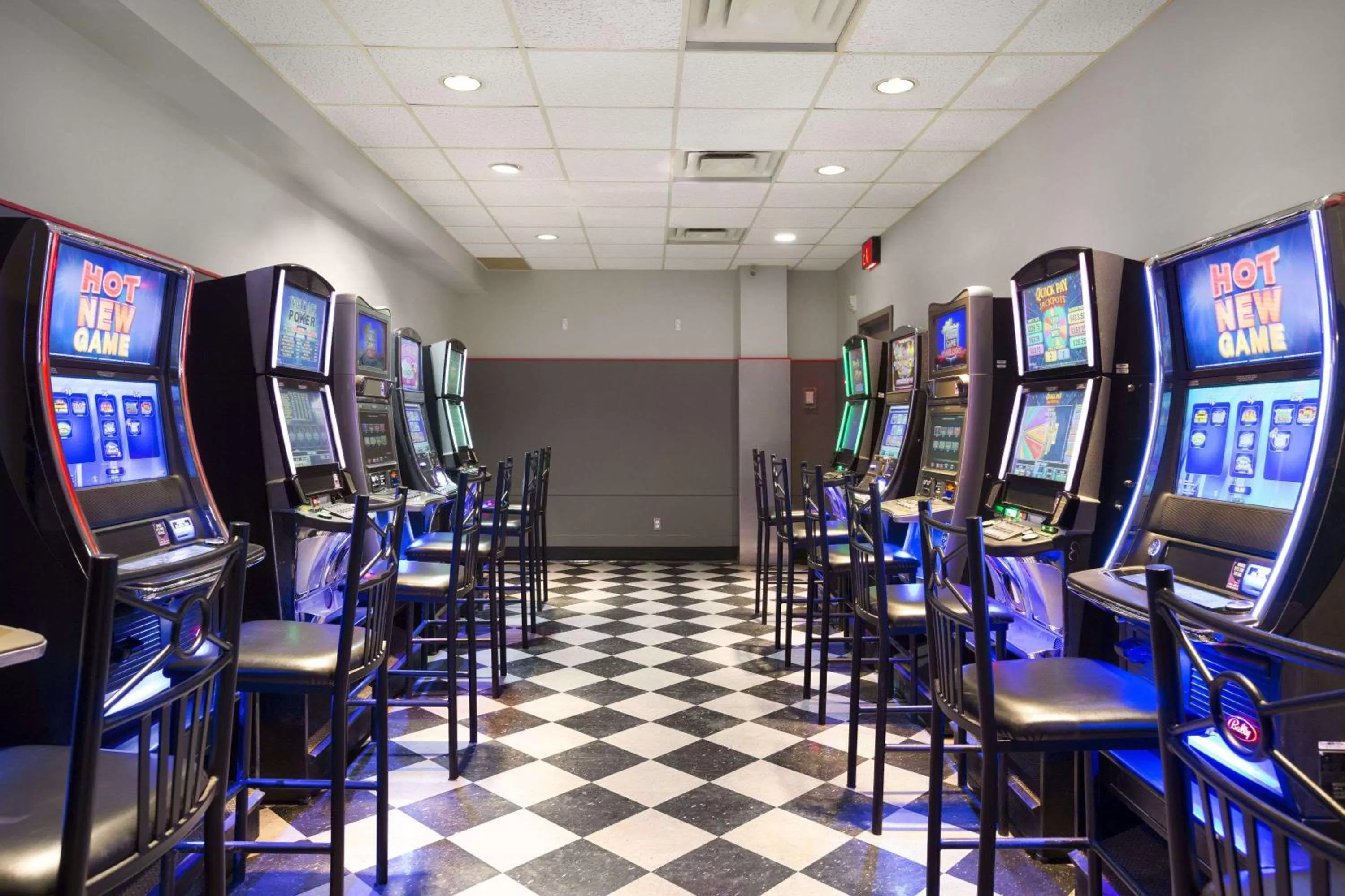 Lounge or bar in Days Inn by Wyndham Estevan