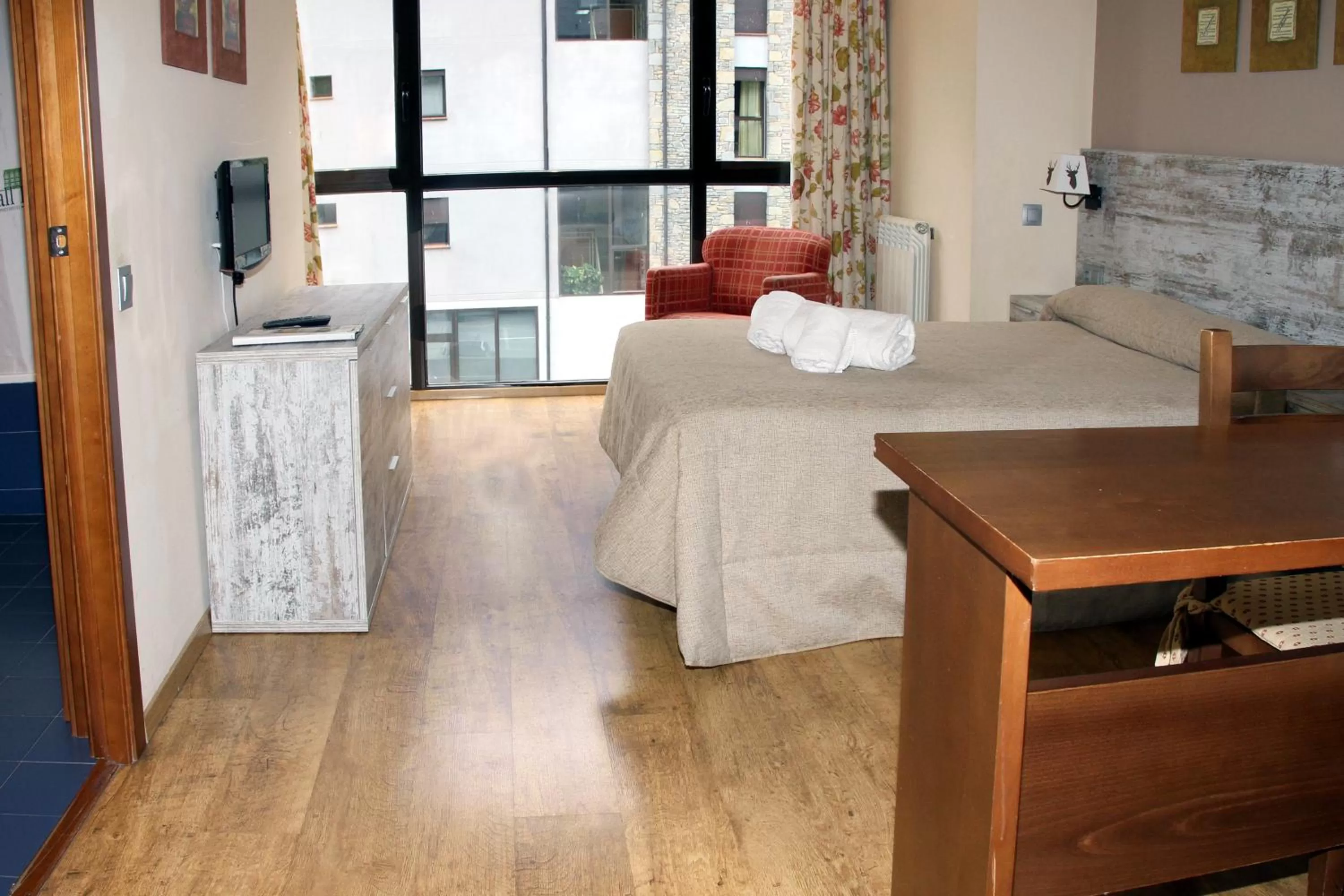 Bed in Aparthotel La Vall Blanca