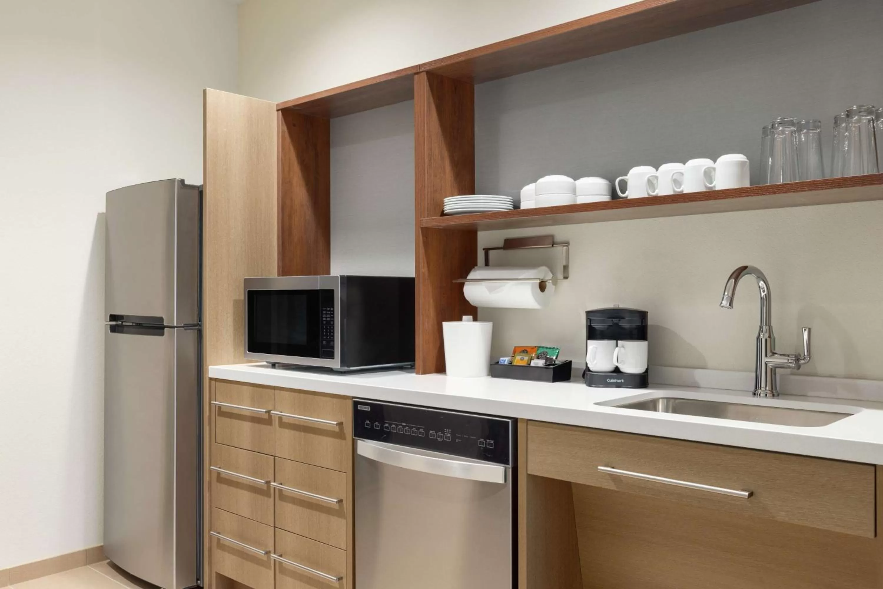 Kitchen or kitchenette in Home2 Suites By Hilton Rochester Greece
