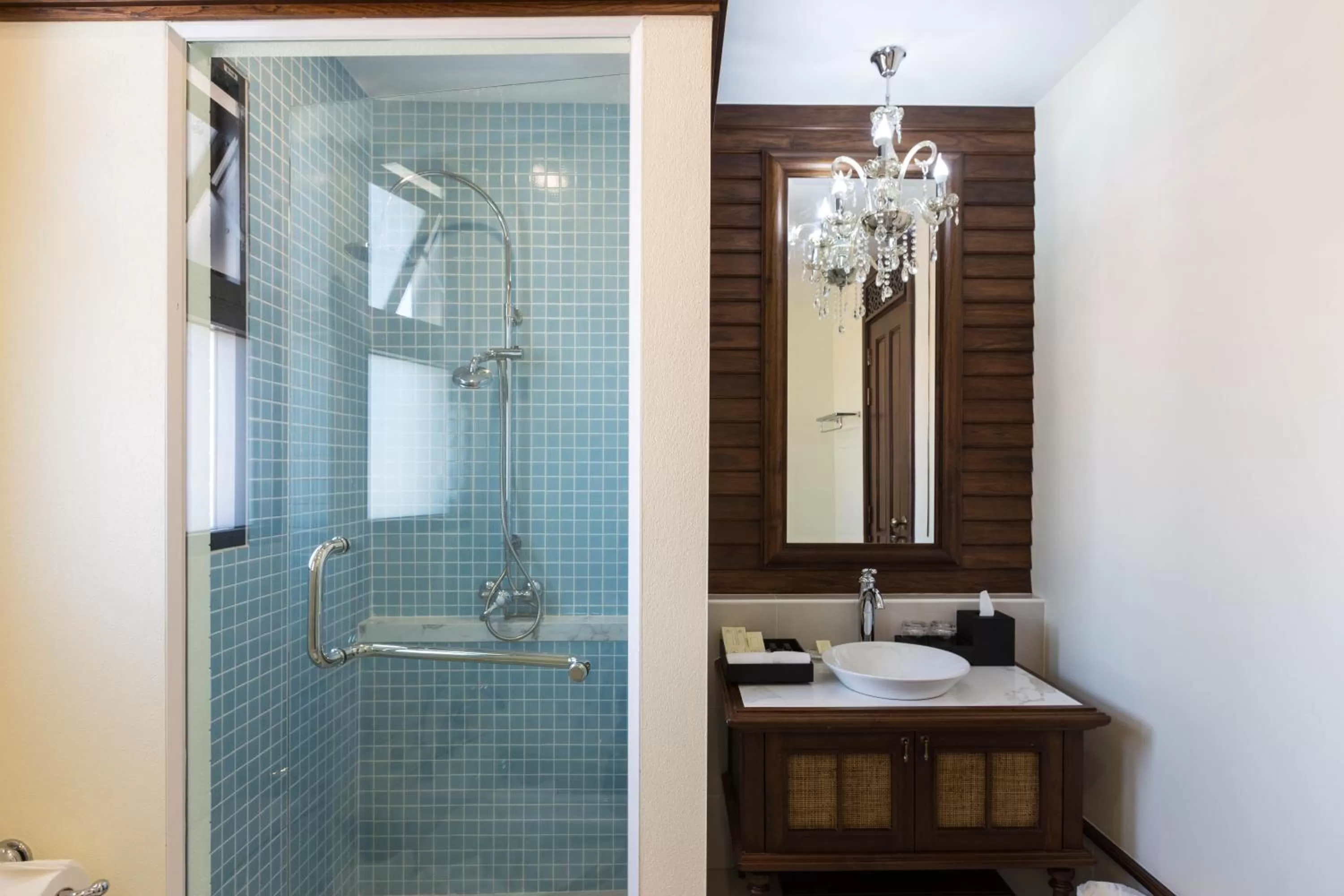 Shower in Content Villa Chiangmai