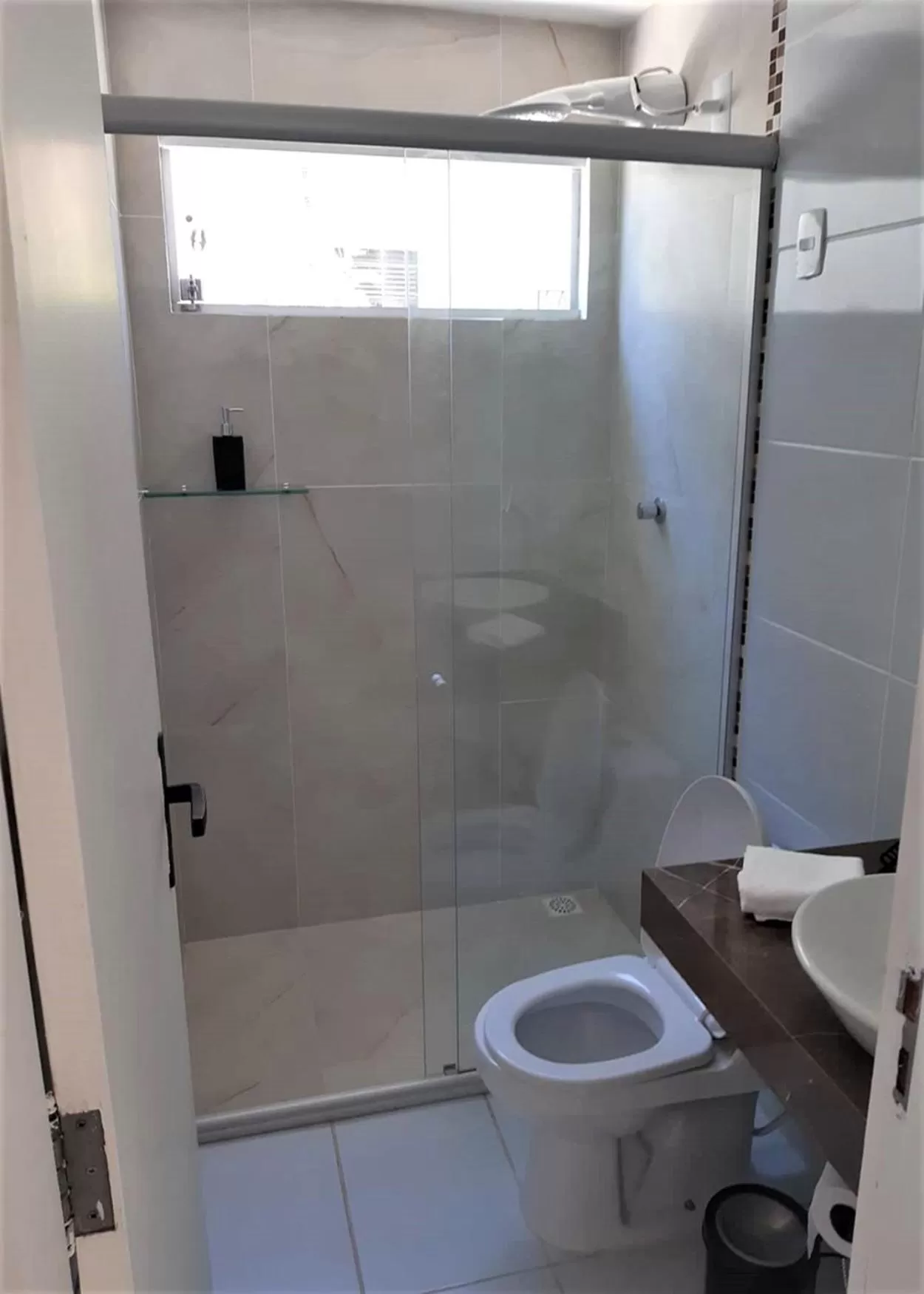 Shower, Bathroom in Innsenso B&B