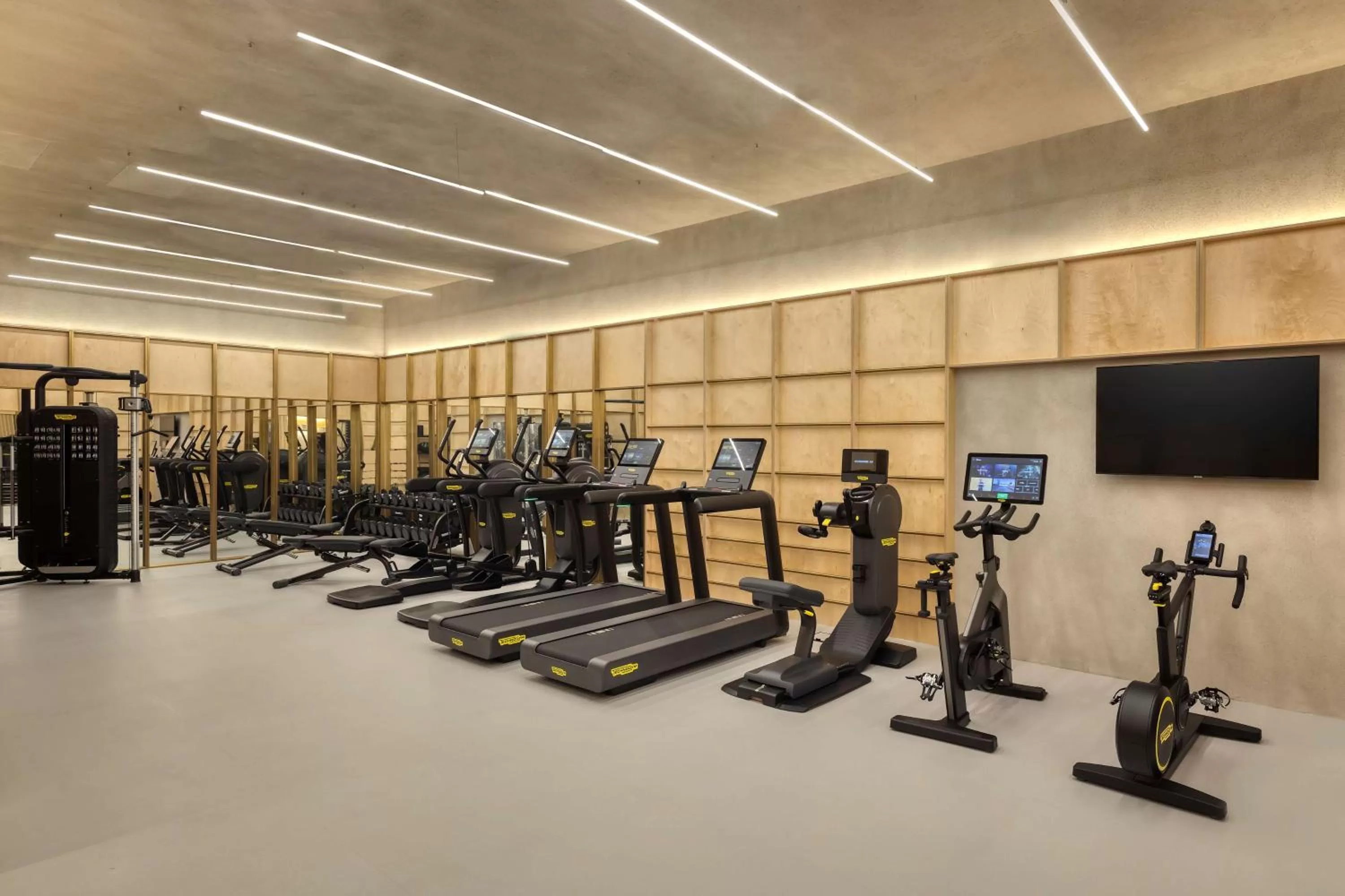 Fitness centre/facilities in Canopy by Hilton London City
