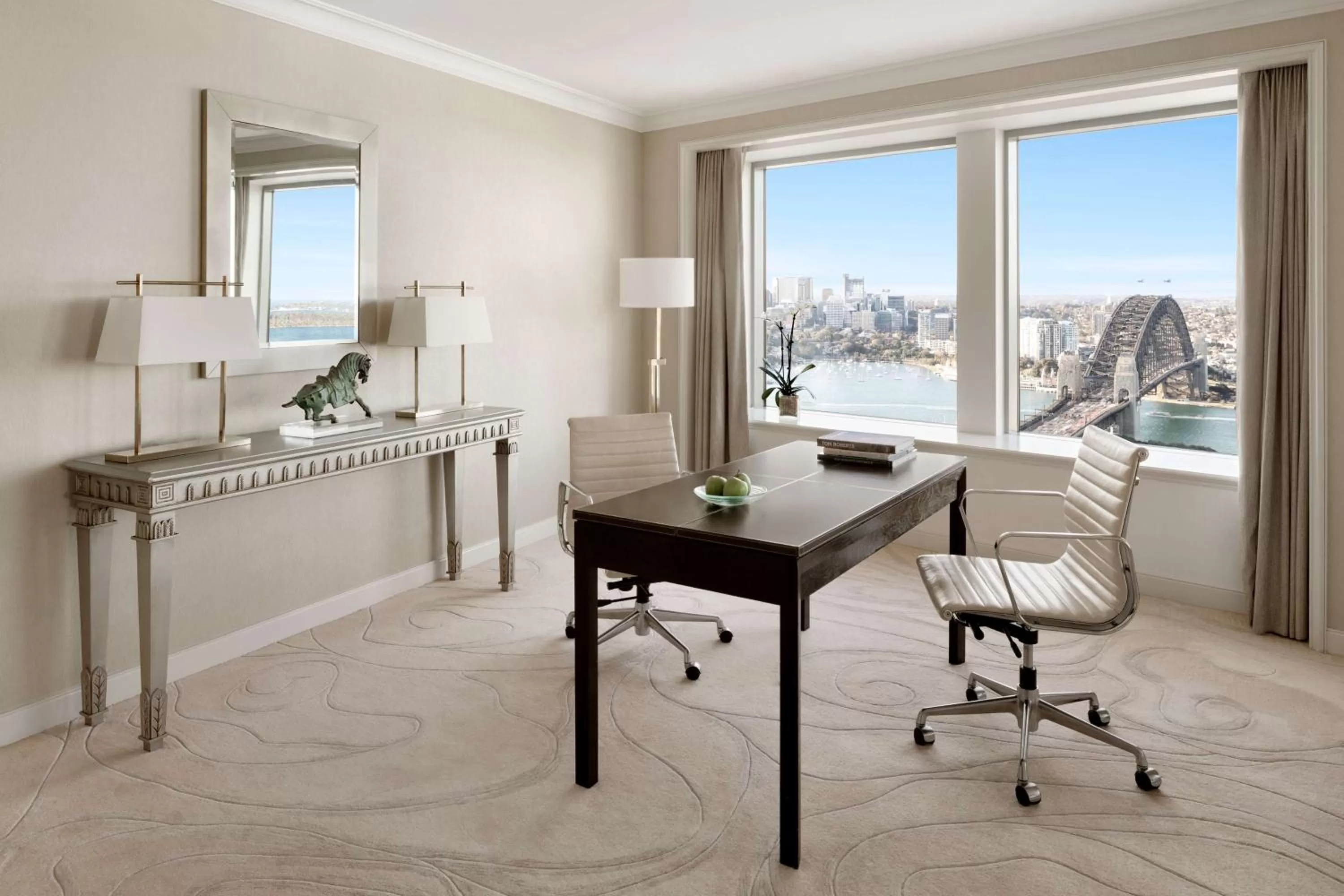 Photo of the whole room in Shangri-La Sydney