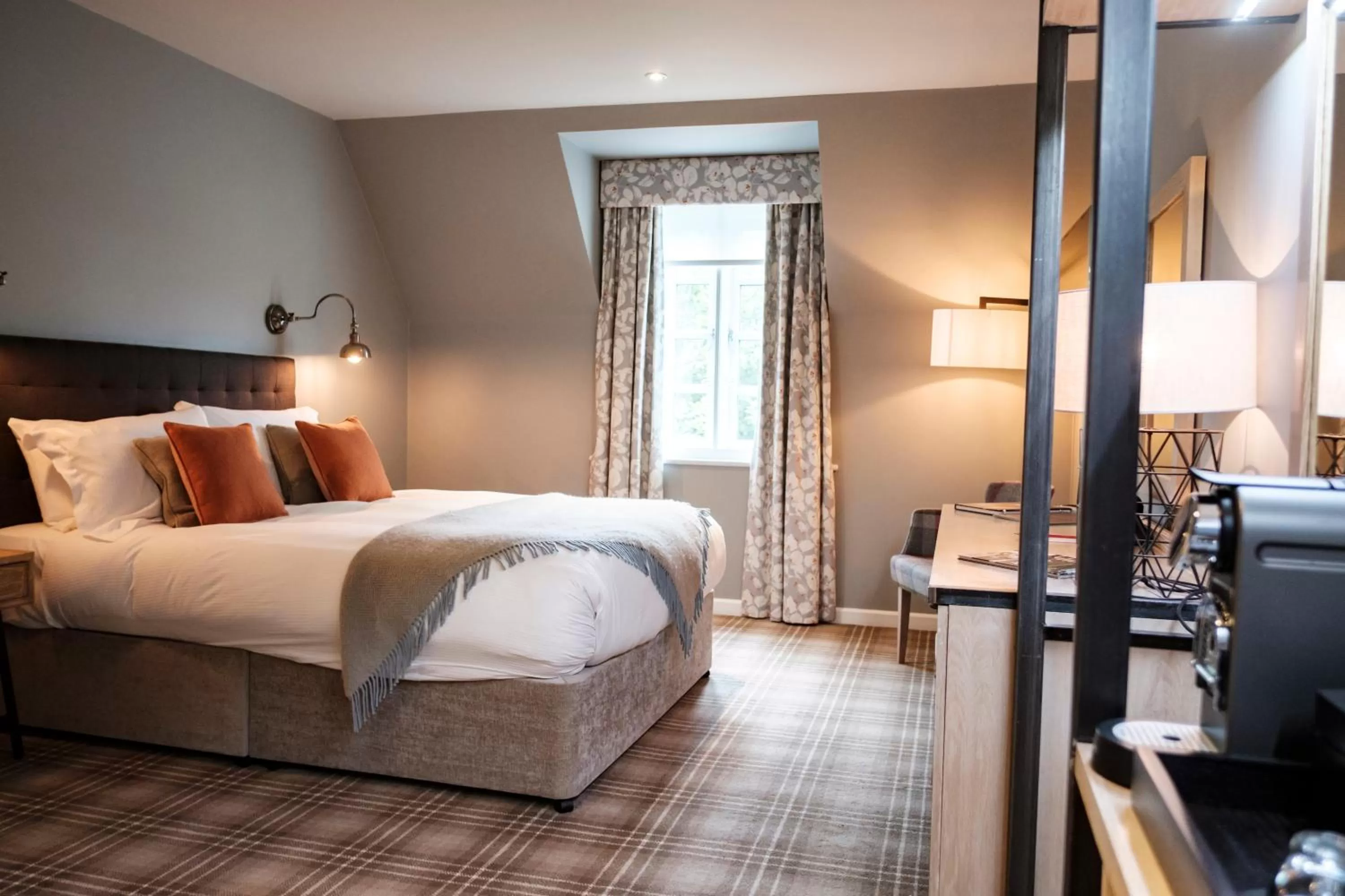 Photo of the whole room, Bed in The Princess Royal