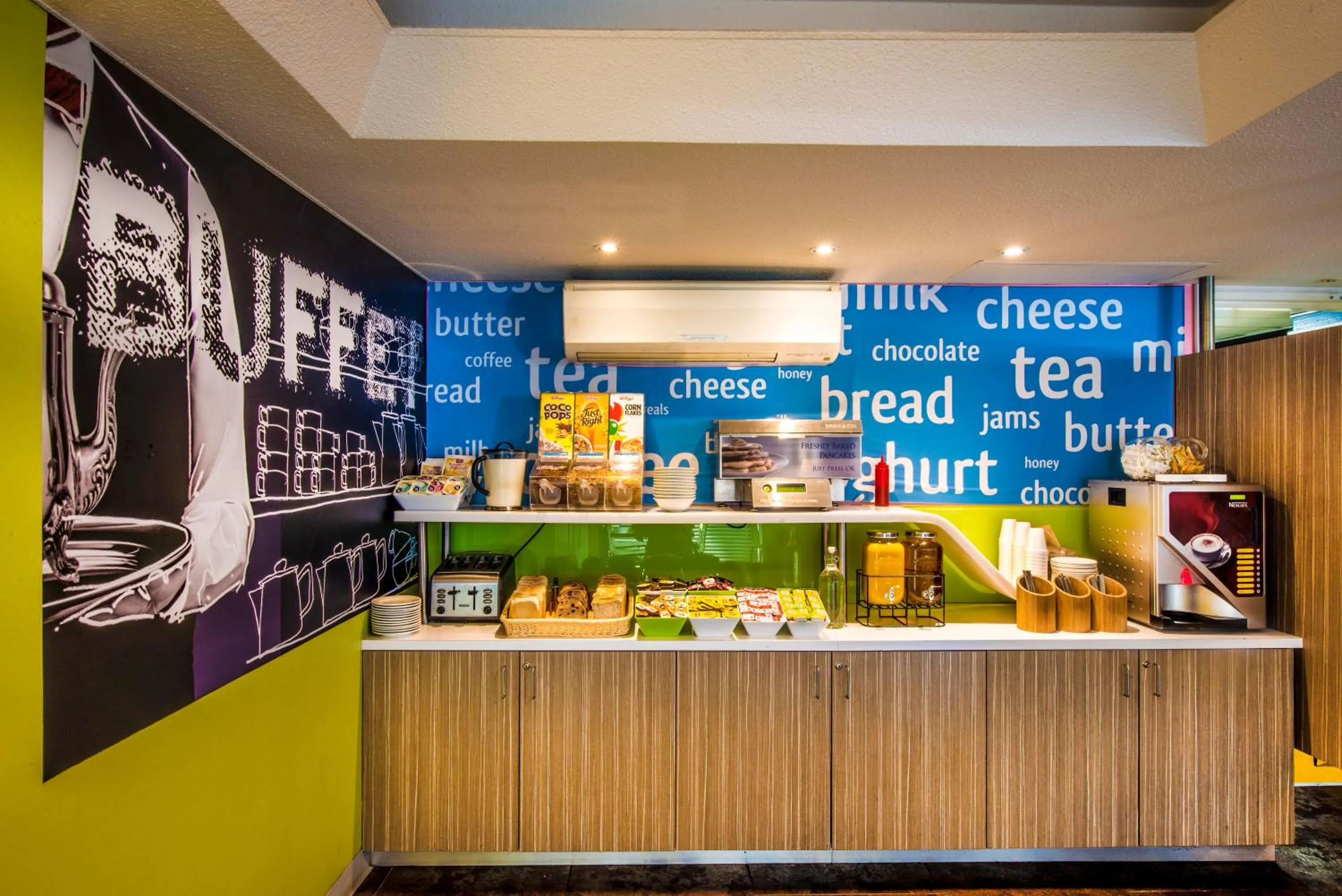 Buffet breakfast in ibis Budget - Fawkner