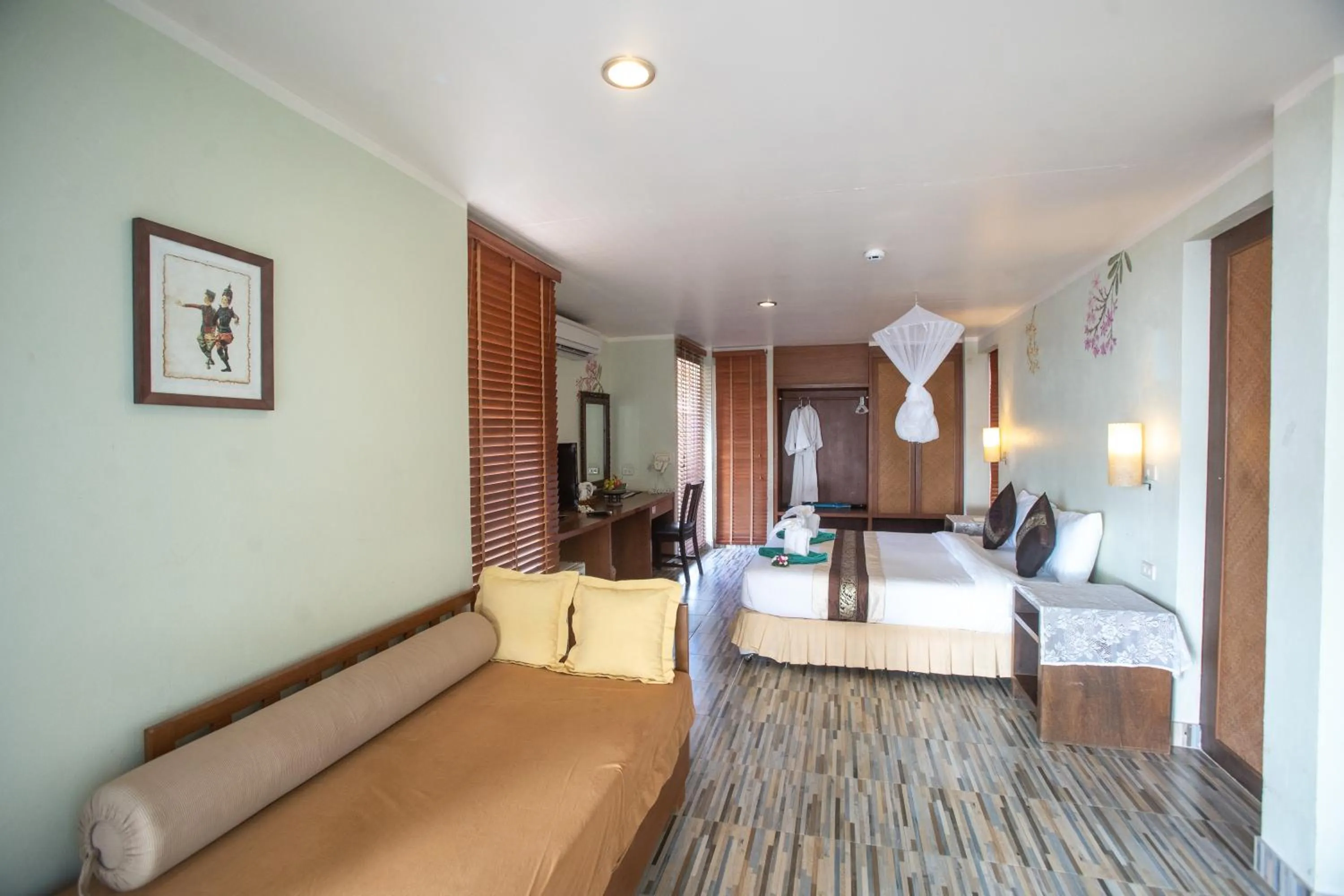 Southern Lanta Resort