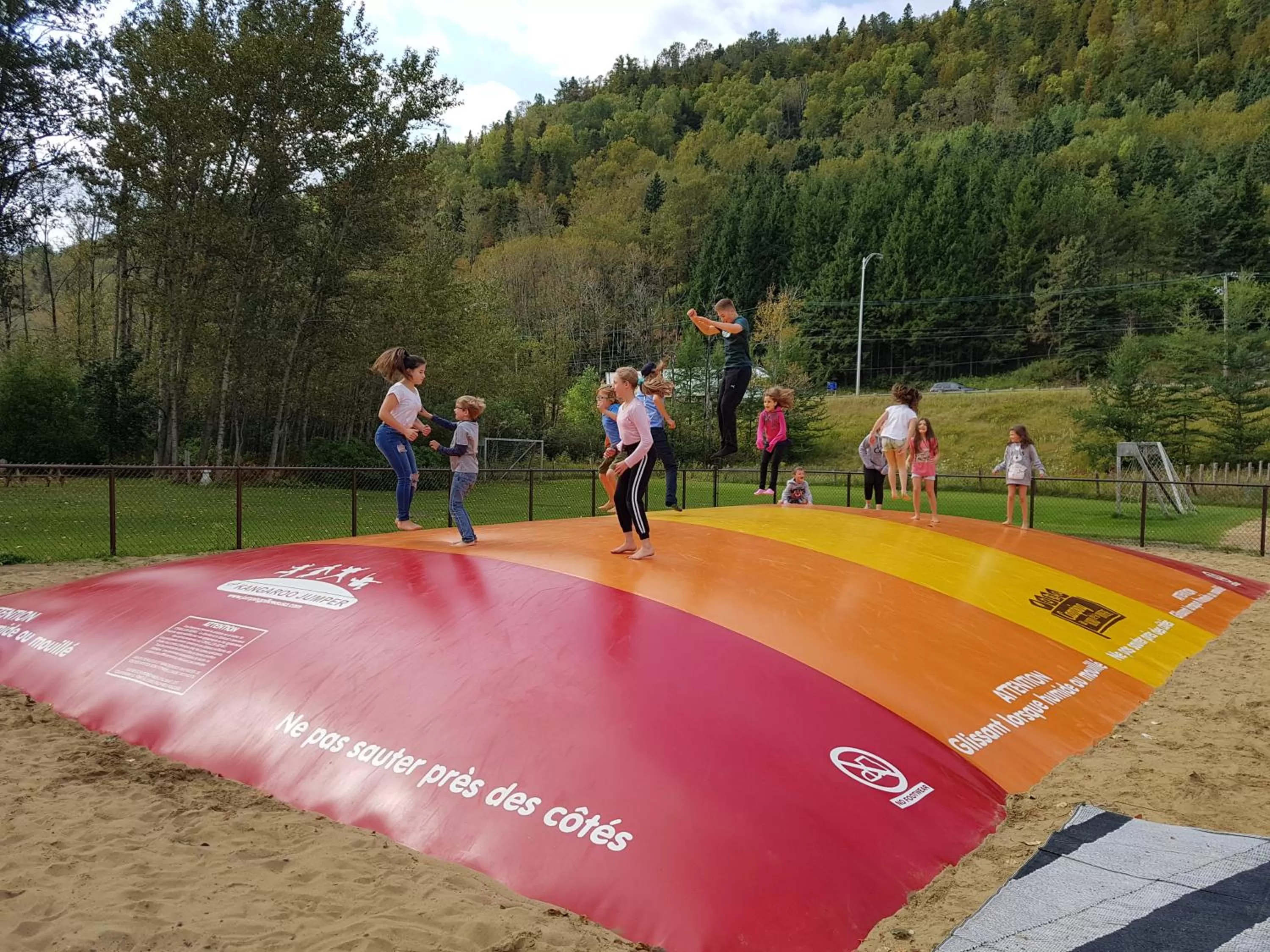 Entertainment in Motel Le Riviera