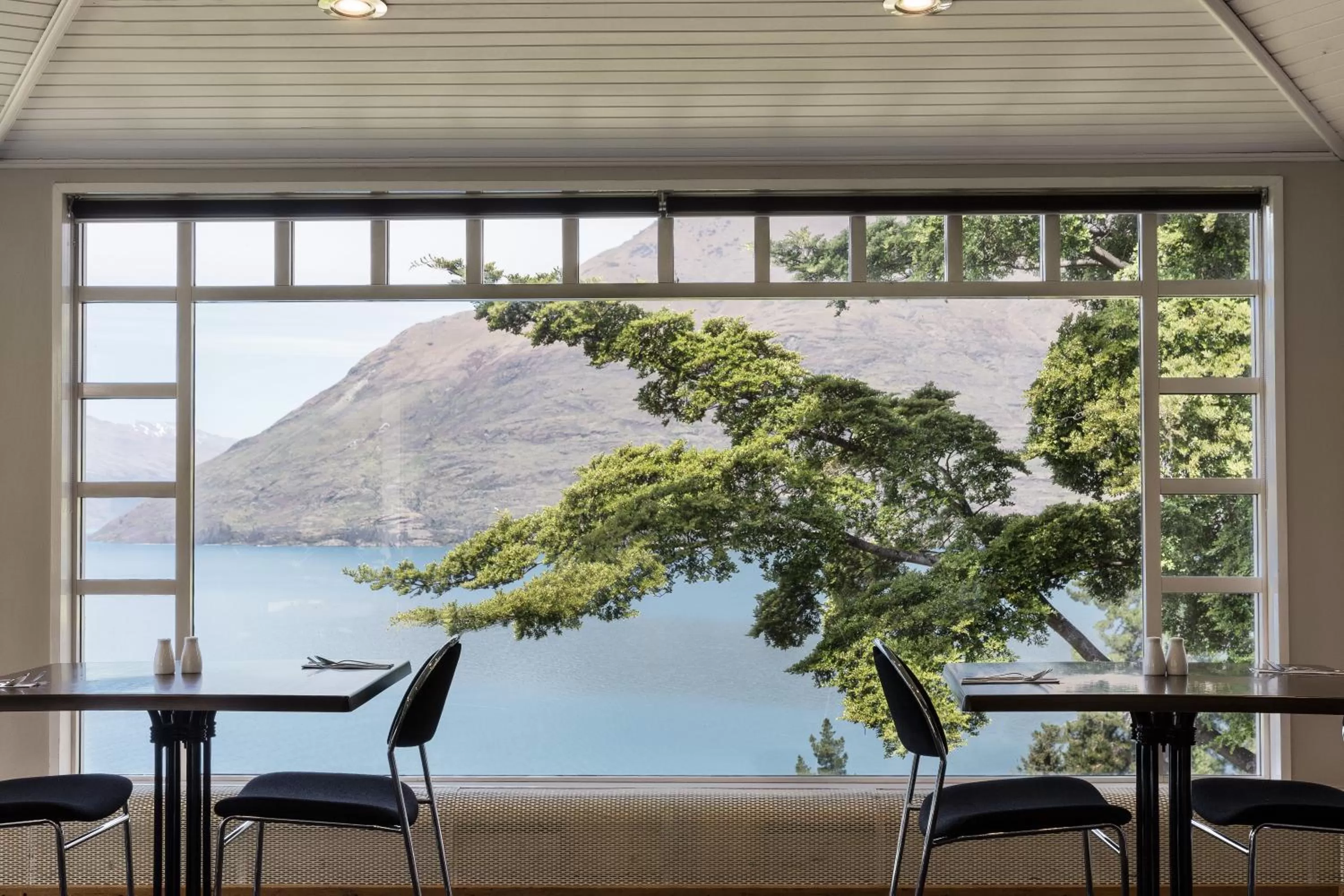 Restaurant/places to eat in Mercure Queenstown Resort