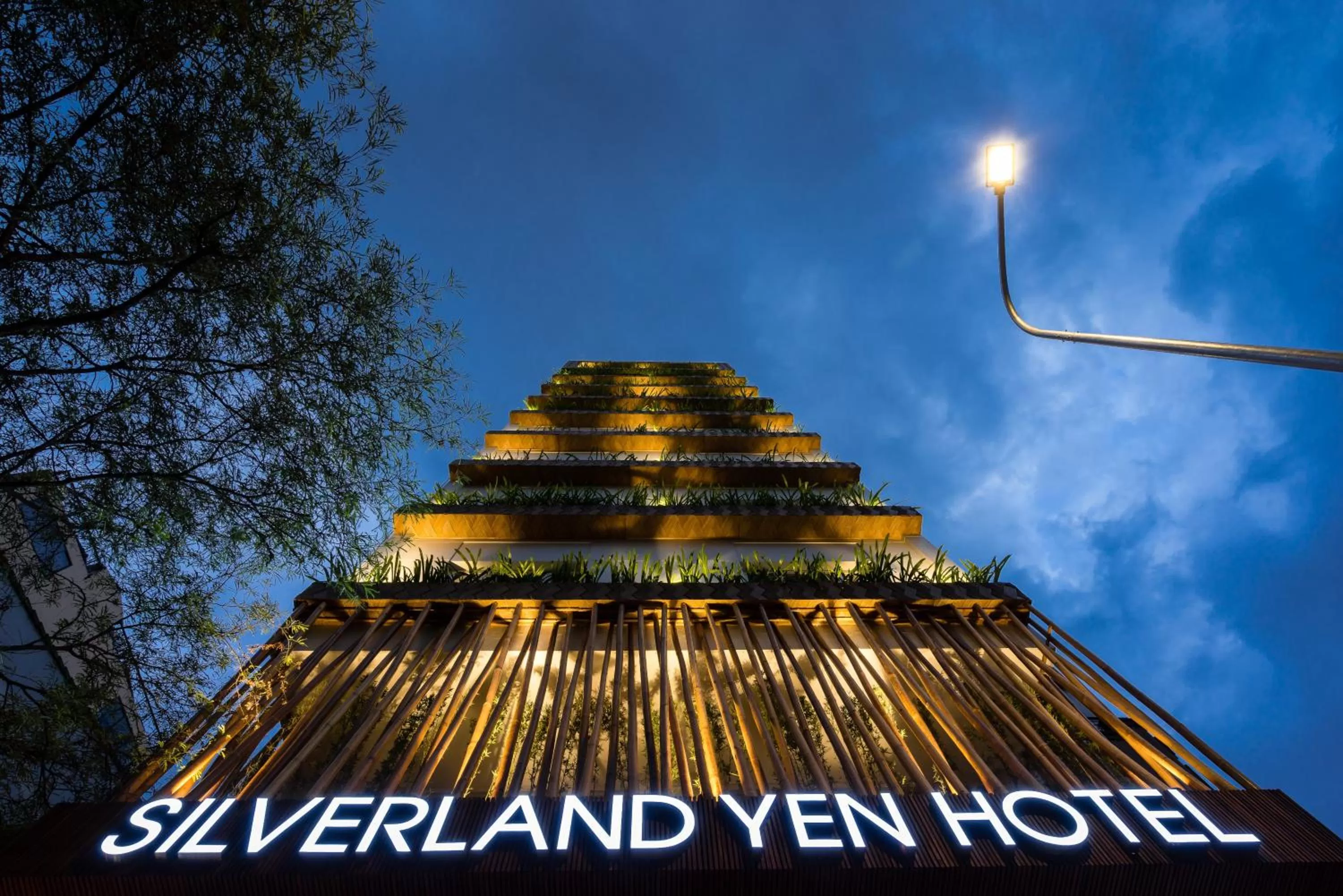 Property building in Silverland Yen Hotel